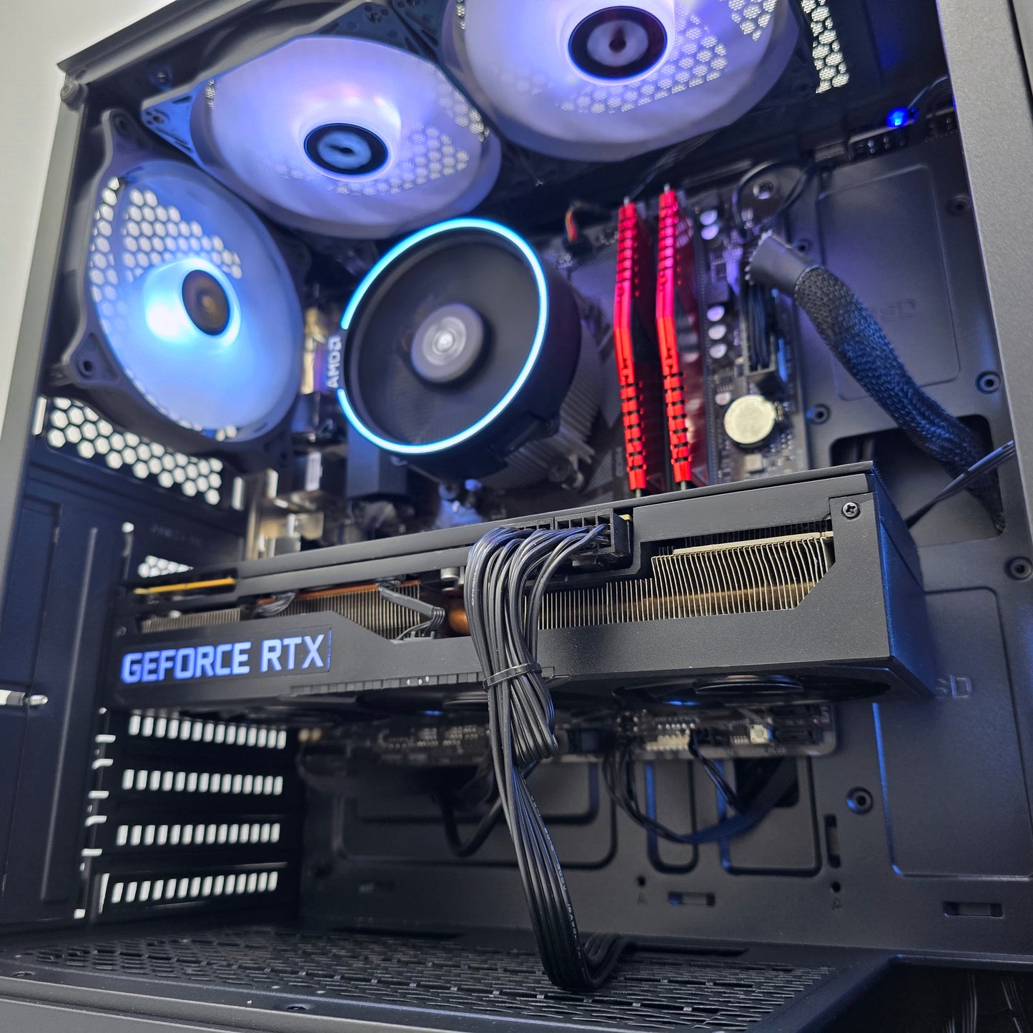 RTX 3090, Ryzen 7 5800X, Pre-Owned Gaming PC