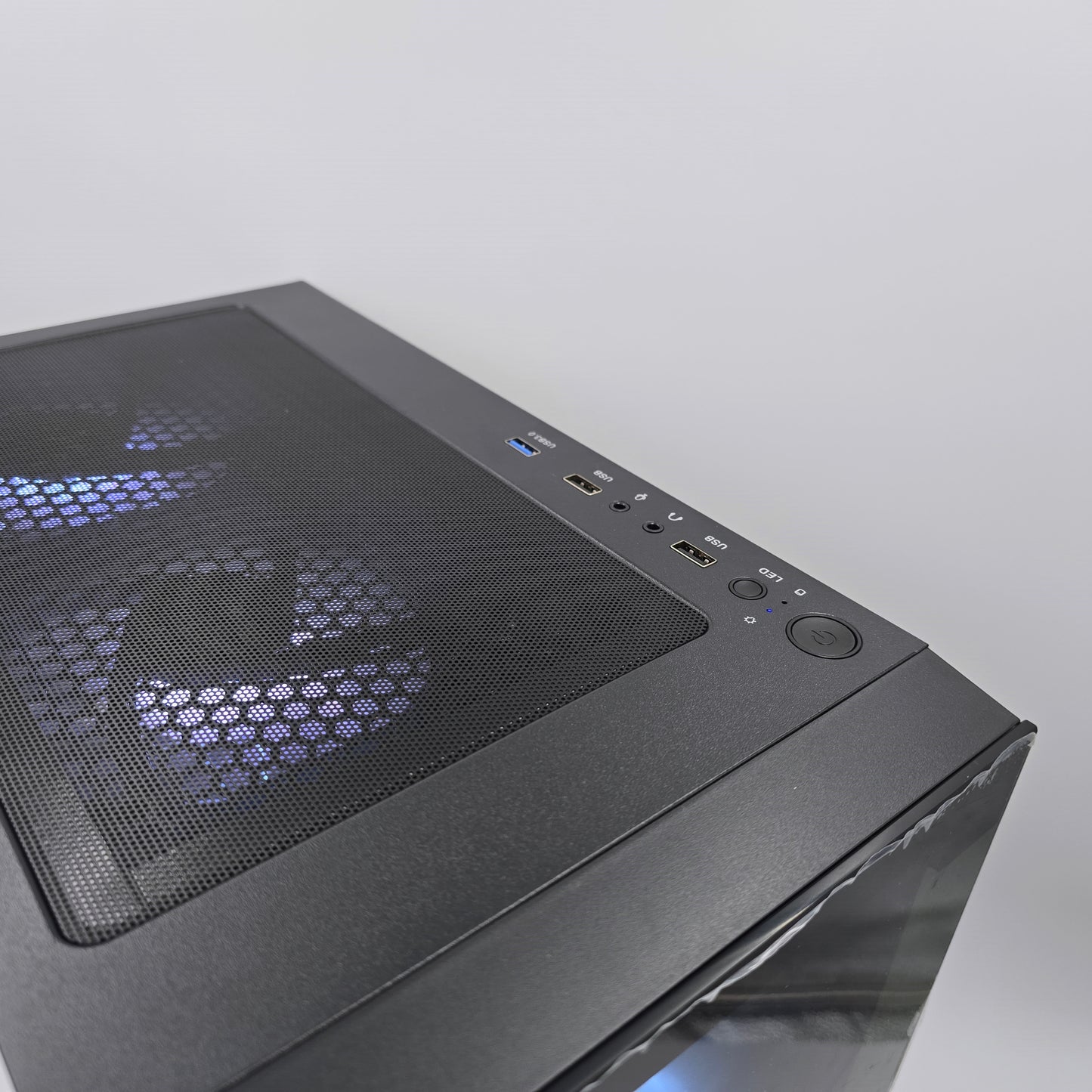 RTX 3090, Ryzen 7 5800X, Pre-Owned Gaming PC