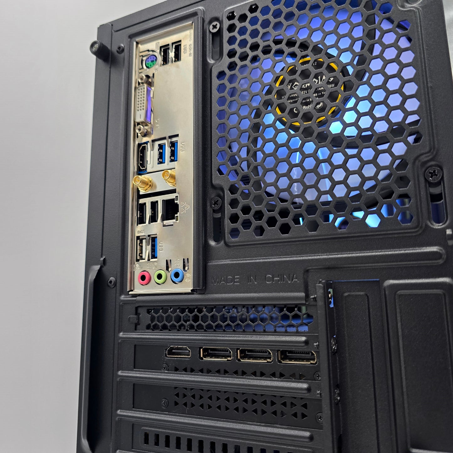 RTX 3090, Ryzen 7 5800X, Pre-Owned Gaming PC