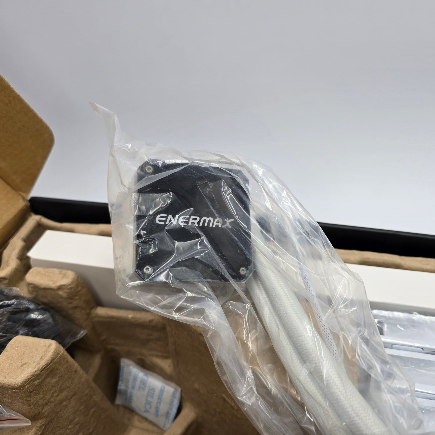 Enermax Liqmax III 360mm AIO RGB Liquid Cooler for CPU, White