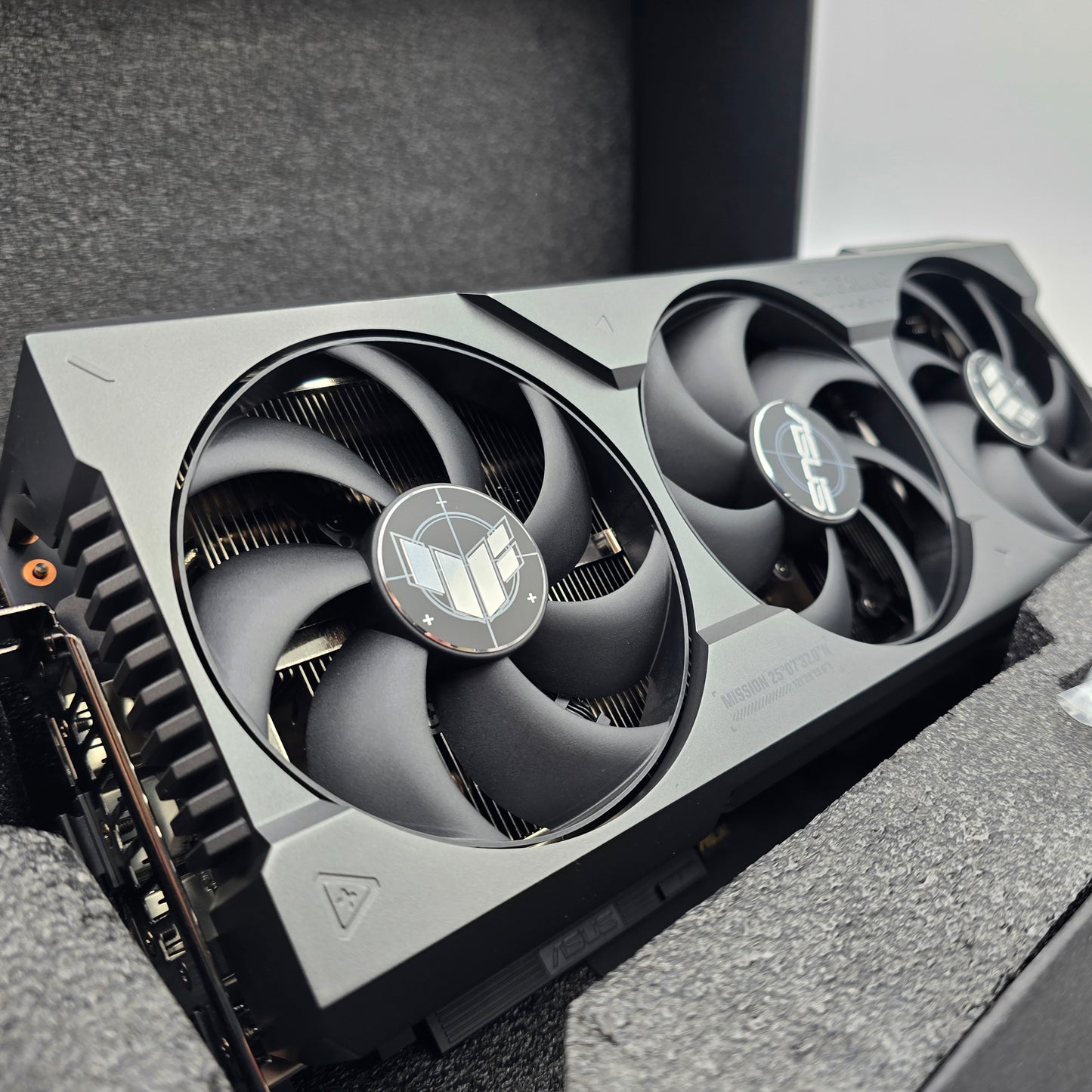 RTX 4090 ASUS TUF OC 24GB, NVIDIA Gaming Graphics Card