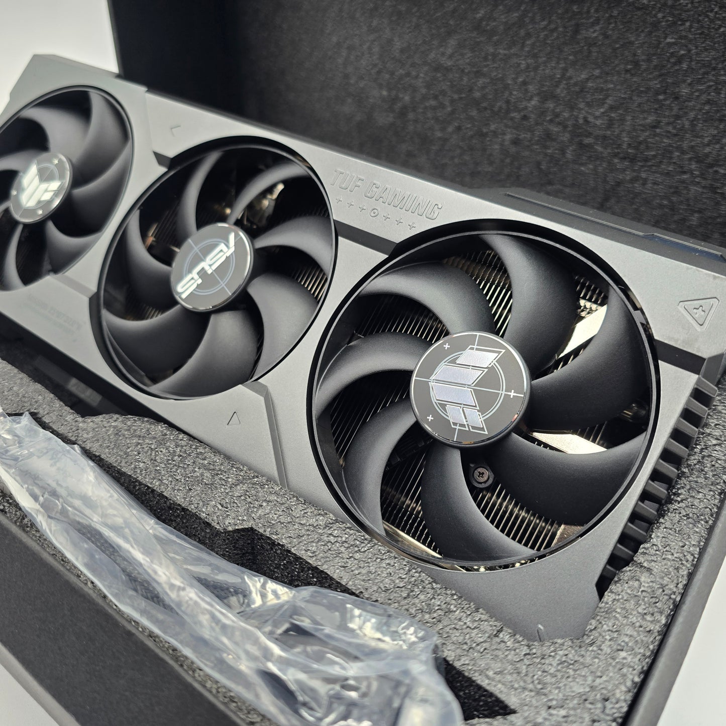 RTX 4090 ASUS TUF OC 24GB, NVIDIA Gaming Graphics Card