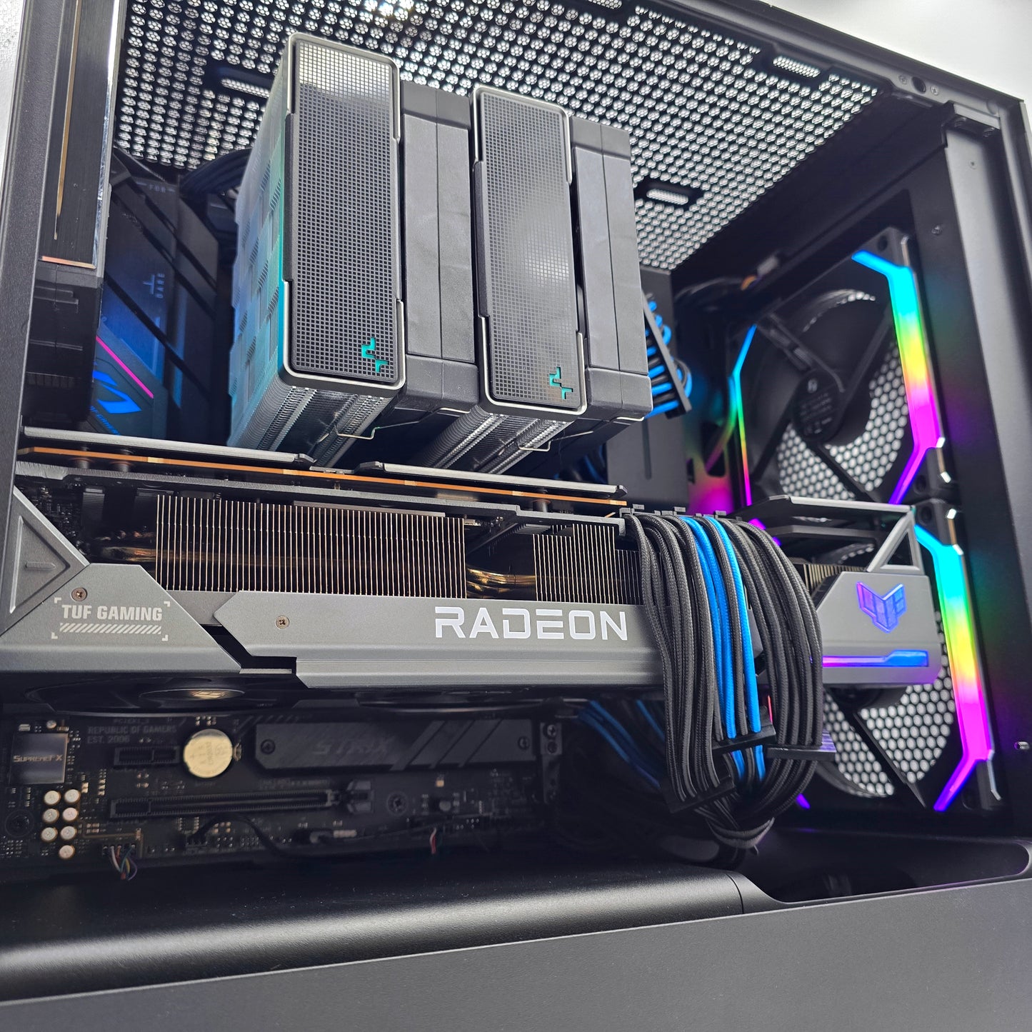 RX 7900XTX, Ryzen 9 7900X, 32GB DDR5, 2TB, Pre-Owned Gaming PC