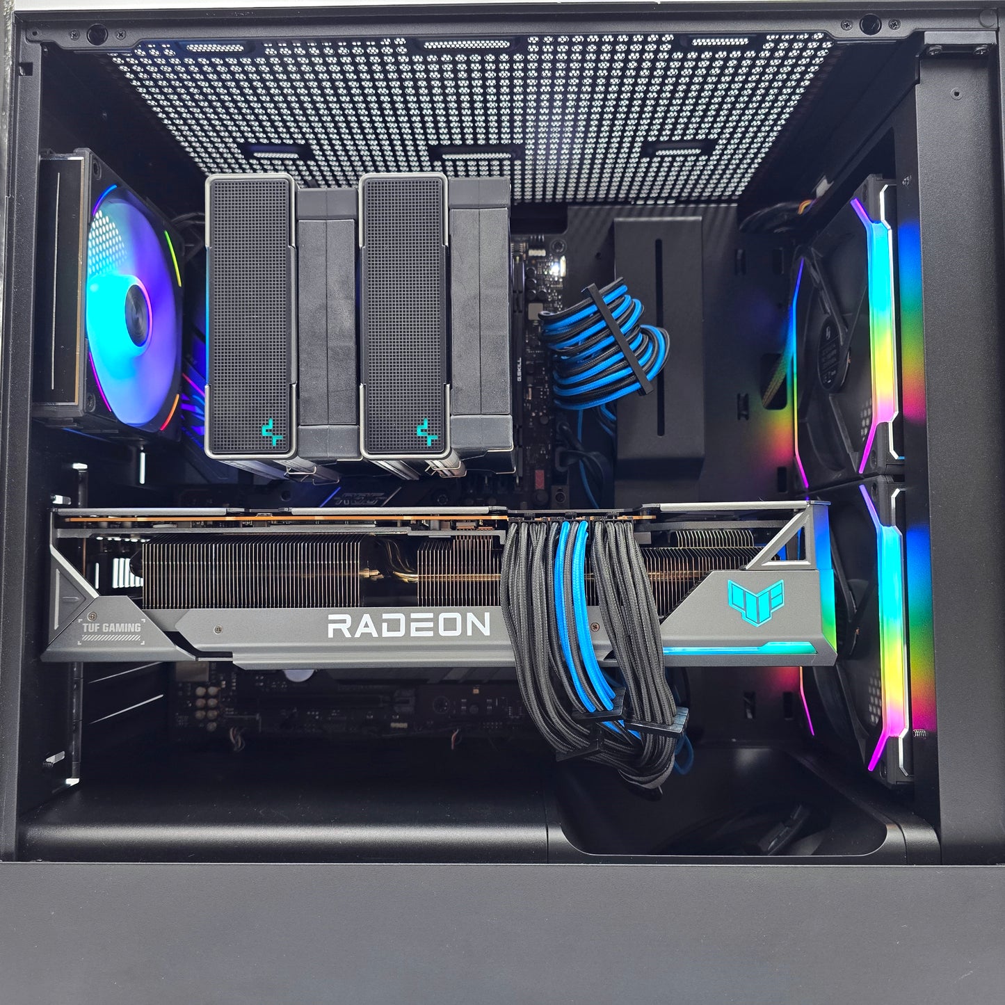 RX 7900XTX, Ryzen 9 7900X, 32GB DDR5, 2TB, Pre-Owned Gaming PC