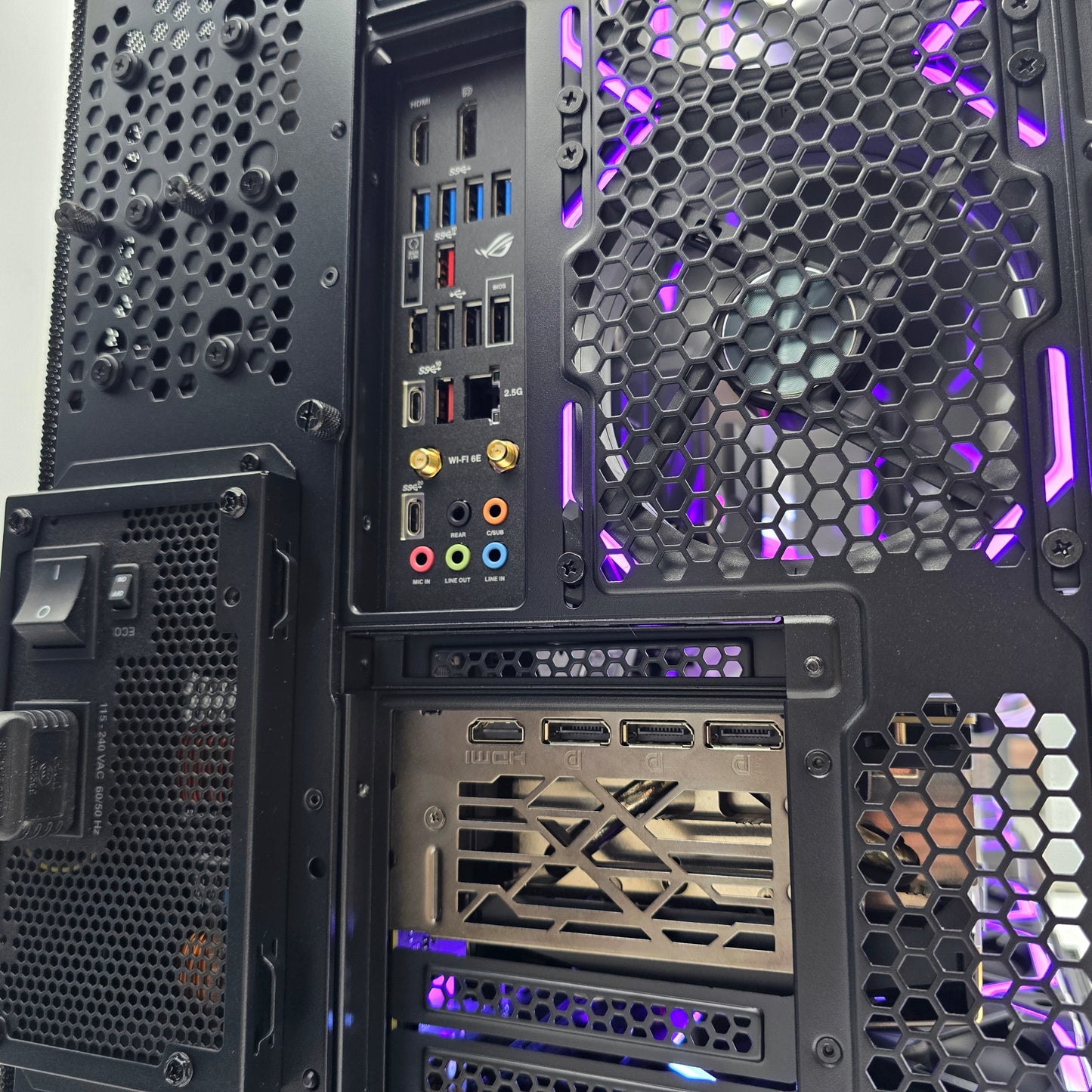 RTX 4090, Ryzen 9 7950X, 64GB DDR5, 4TB NVMe, Brand New Gaming PC