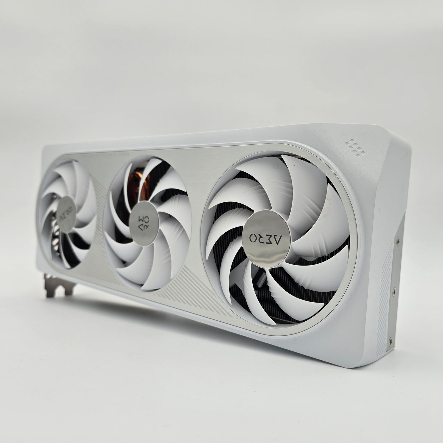 RTX 4070Ti Gigabyte Aero OC 12GB White, NVIDIA Gaming Graphics Card