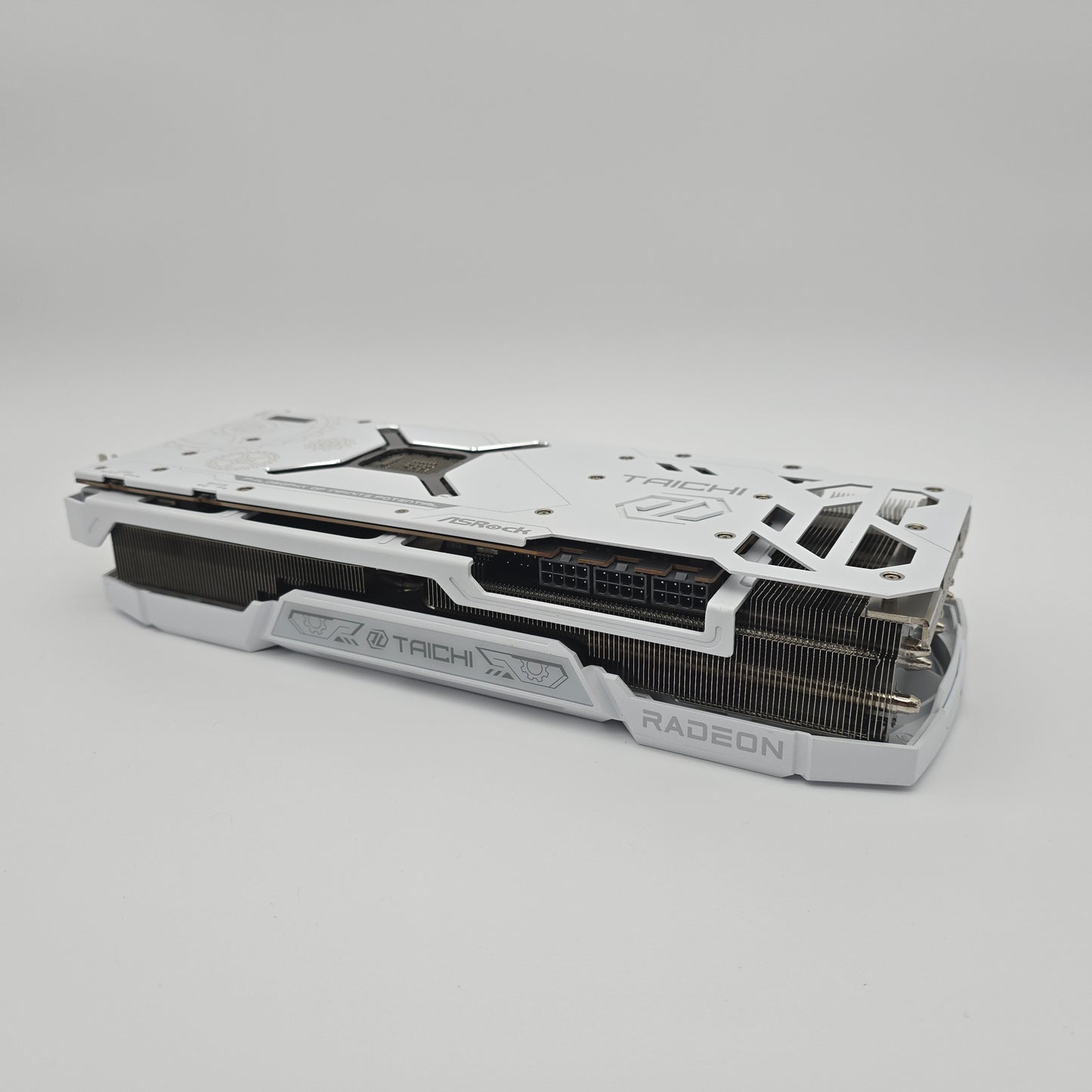 RX 7900XTX ASRock Taichi OC White 24GB, AMD Gaming Graphics Card GPU
