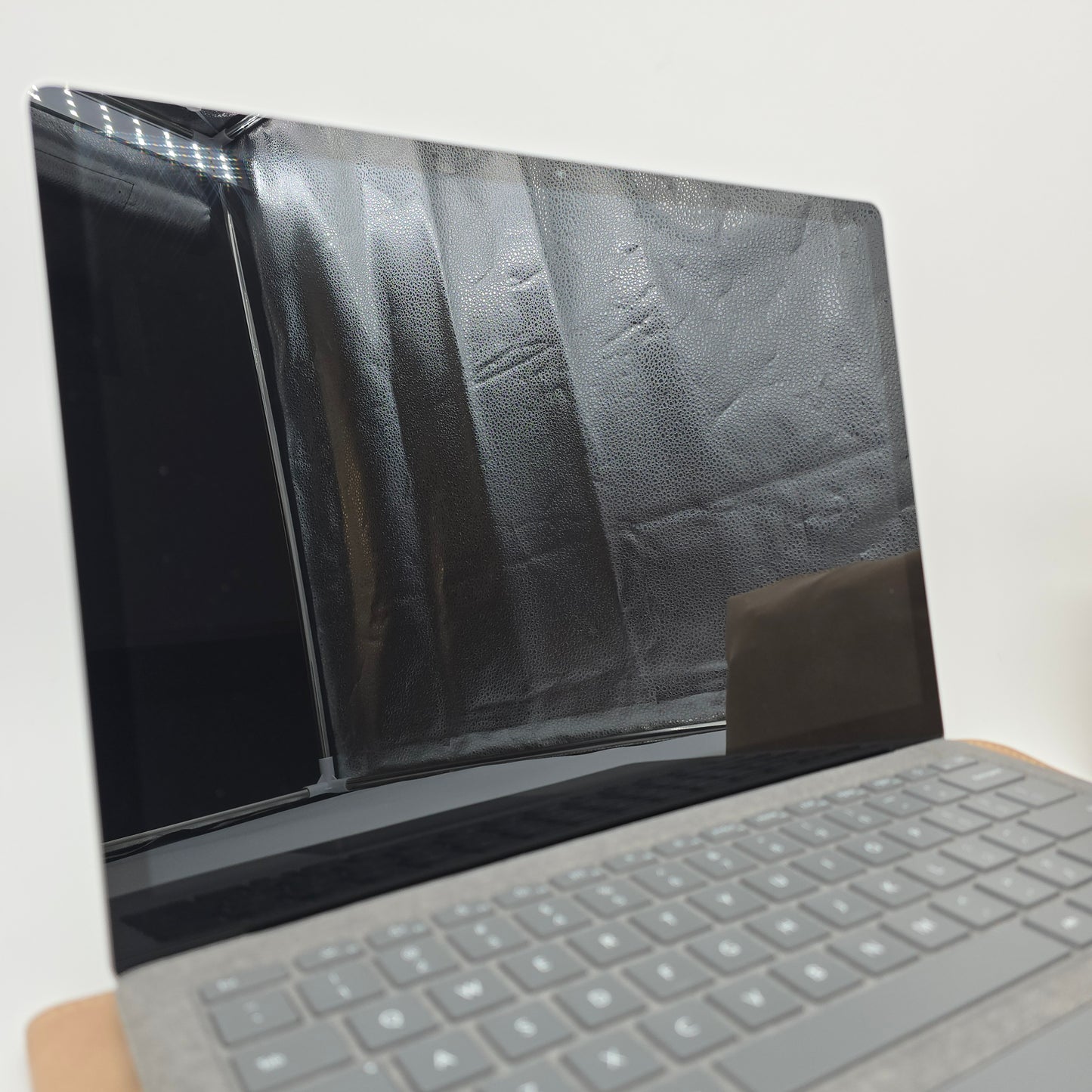 Microsoft Surface Laptop 3, Intel i7-1065G7, 16GB RAM, Like New w/ Case