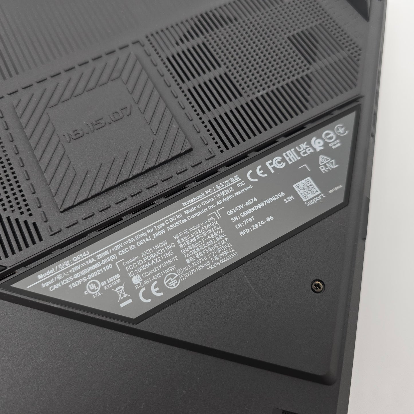 ASUS ROG STRIX G16 2023, RTX 4060, Intel i7-13650HX, 16GB DDR5, 165Hz New Gaming laptop