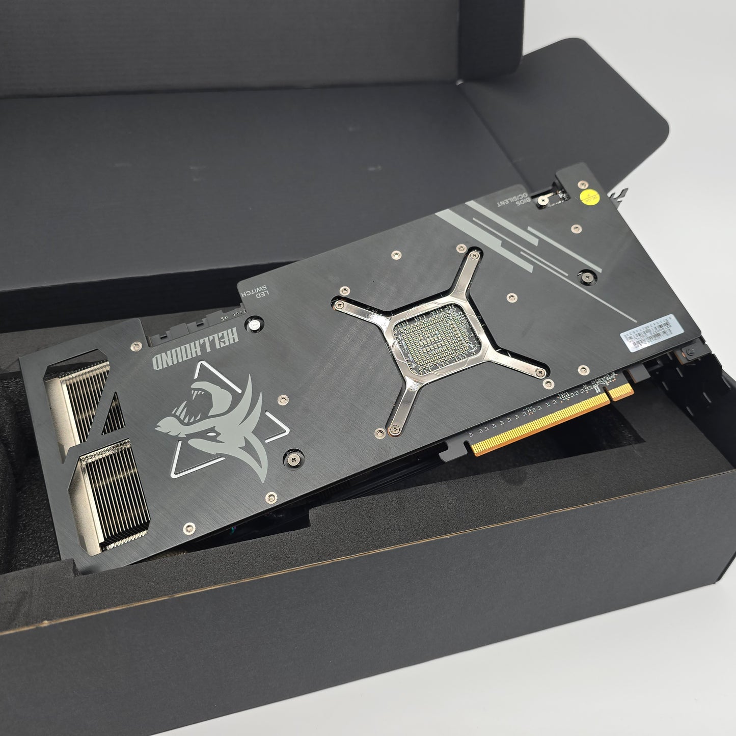 RX 7900XTX PowerColor Hellhound 24GB, AMD RADEON Gaming Graphics Card GPU
