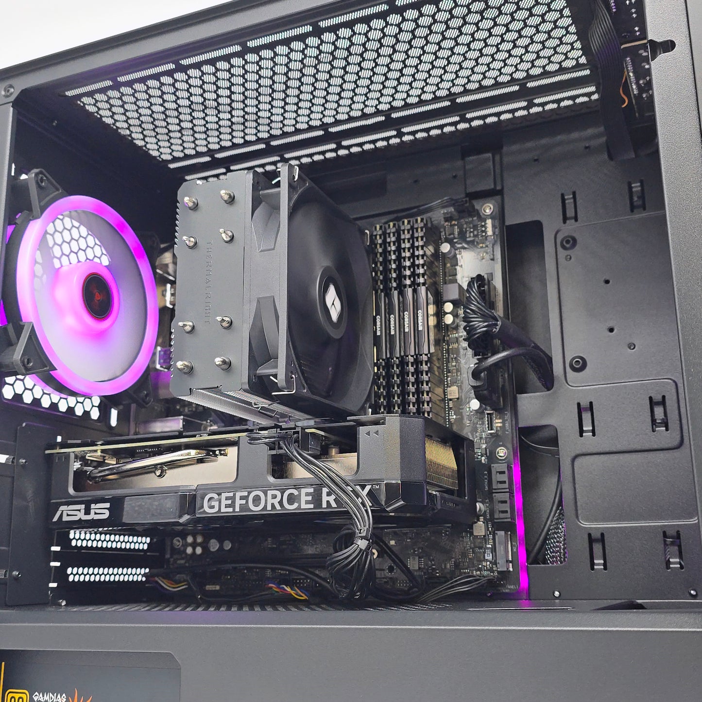RTX 4060, Intel i7-11700KF, 32GB RAM, 1TB NVMe, Custom Gaming PC