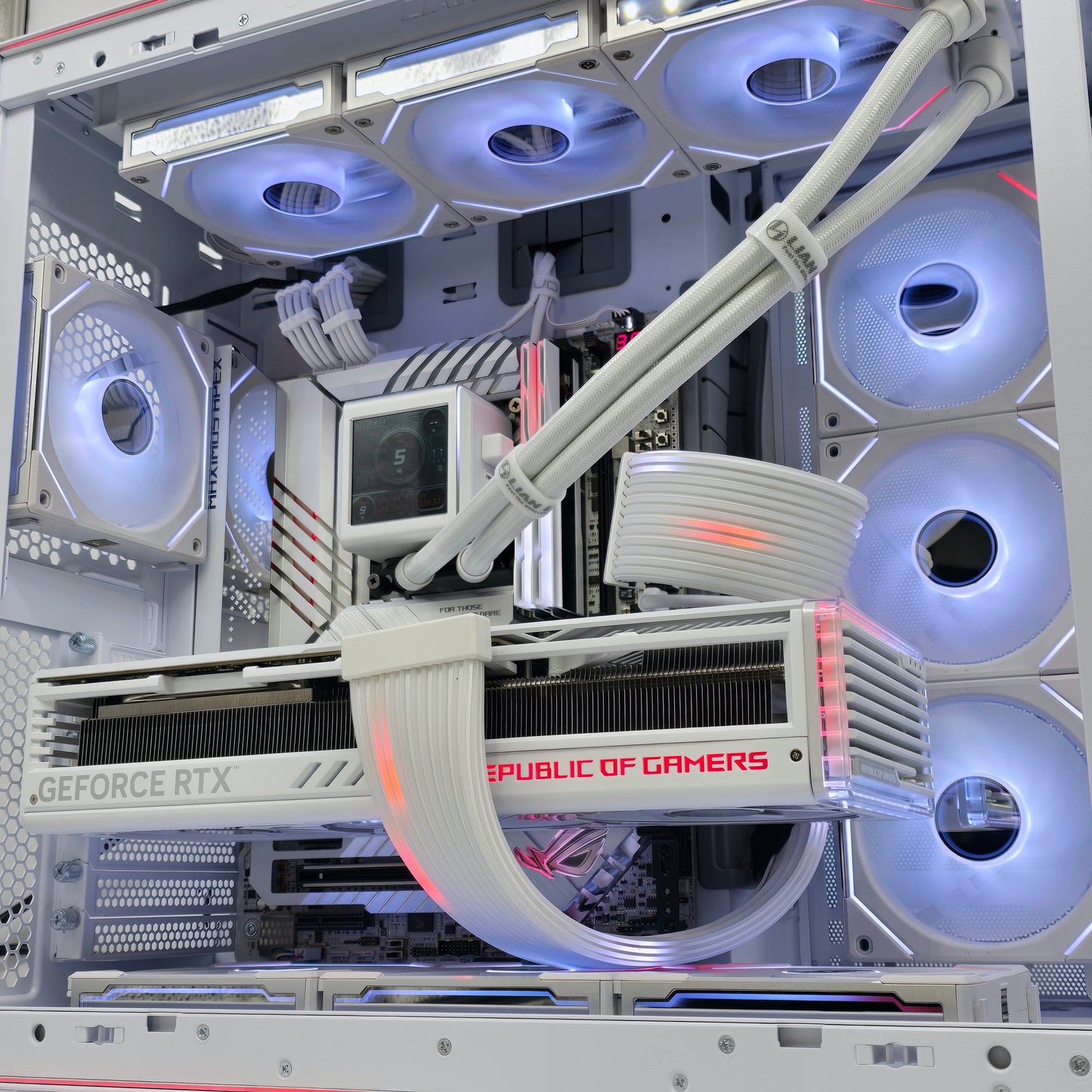 RTX 4090 STRIX, Intel i9-14900KS, 48GB 8200MHz DDR5, MAXIMUS APEX Z790 Custom White Gaming PC