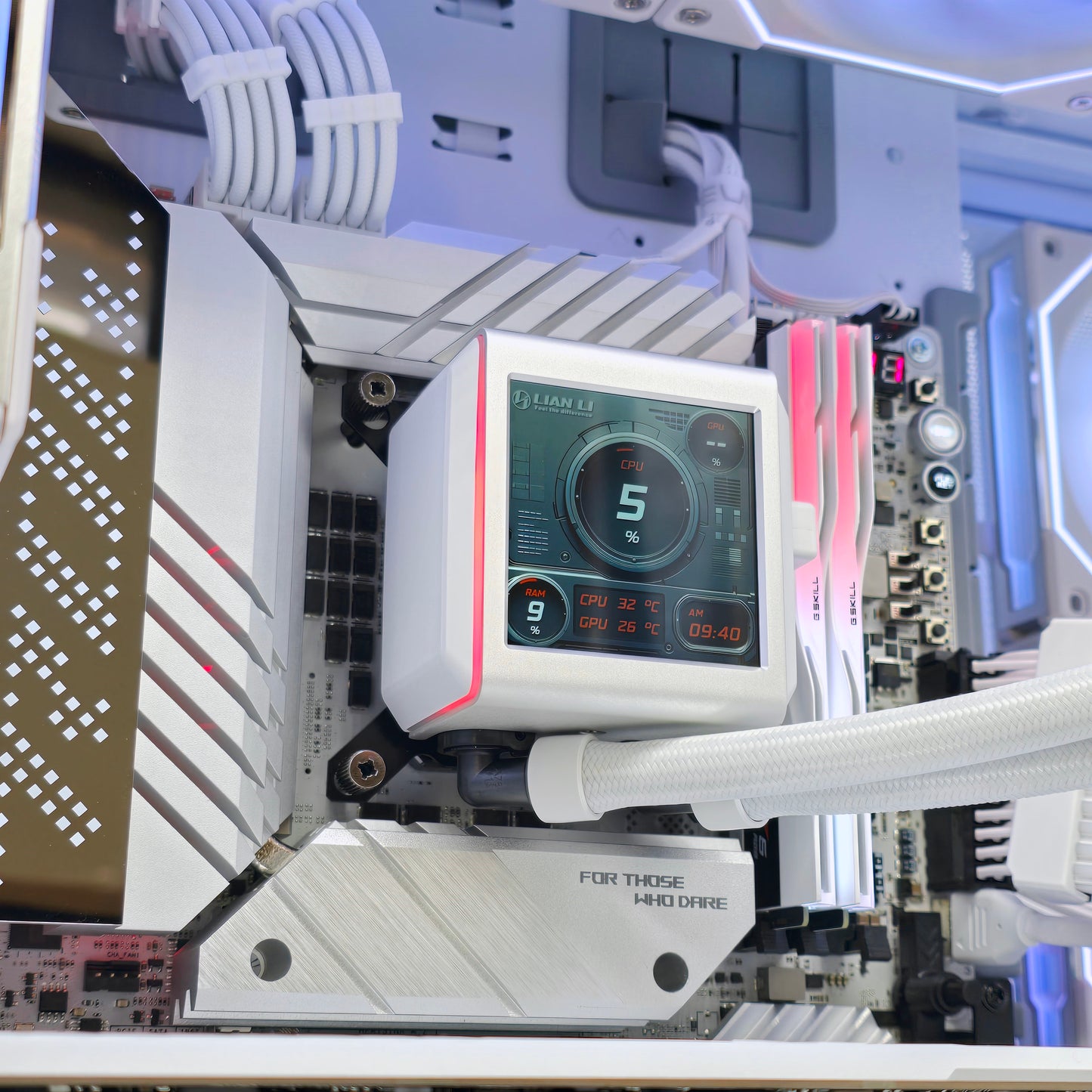 RTX 4090 STRIX, Intel i9-14900KS, 48GB 8200MHz DDR5, MAXIMUS APEX Z790 Custom White Gaming PC