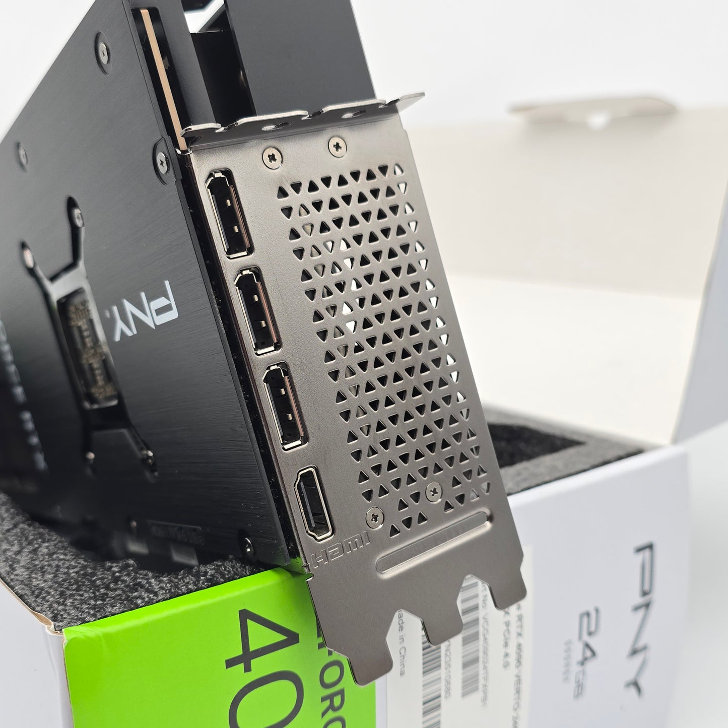 RTX 4090 PNY Black 24GB, NVIDIA Gaming Graphics Card GPU