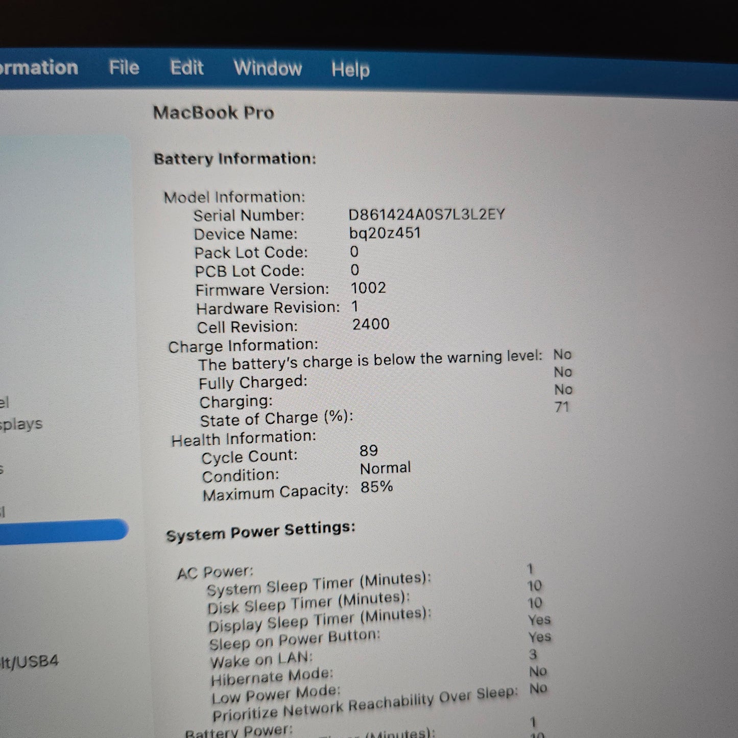 Macbook Pro M1 13" w/ TouchID, 256GB SSD, 8GB RAM