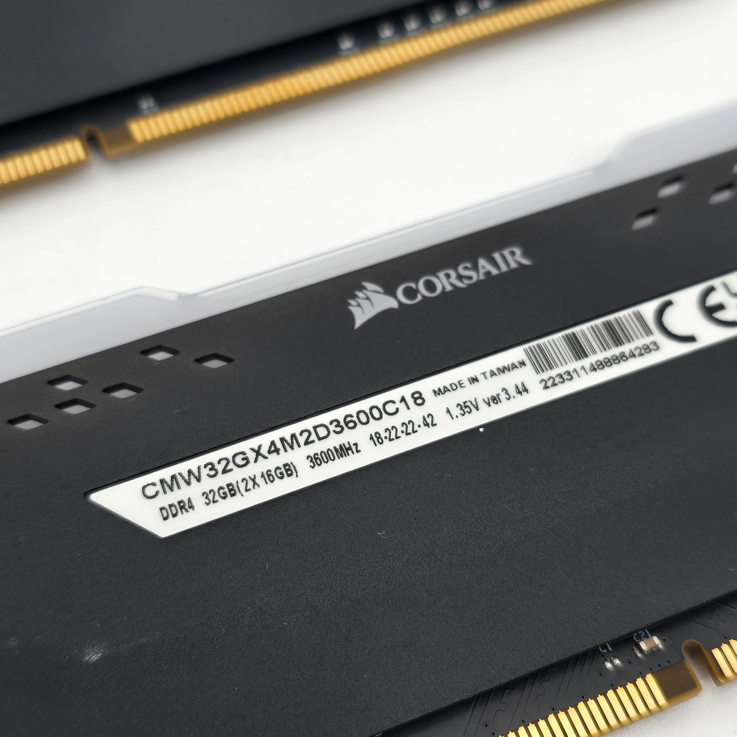 32GB Corsair Vengeance RGB Pro DDR4 RAM, 3600MHz, CL18-22-22-42, 2x16GB Sticks