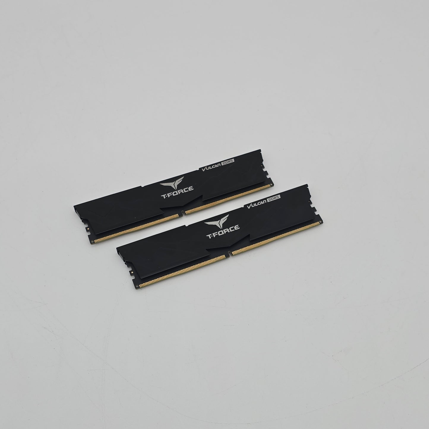 32GB Teamgroup TForce DDR5 RAM, 5200MHz, 2x16GB, CL-40-40-40-76