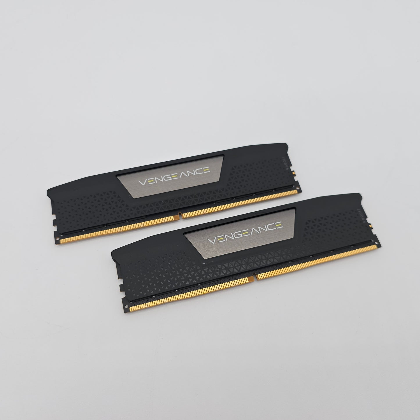 64GB DDR5 Corsair Vengeance 5200MHz, 2x32GB, CL-40-40-40-77