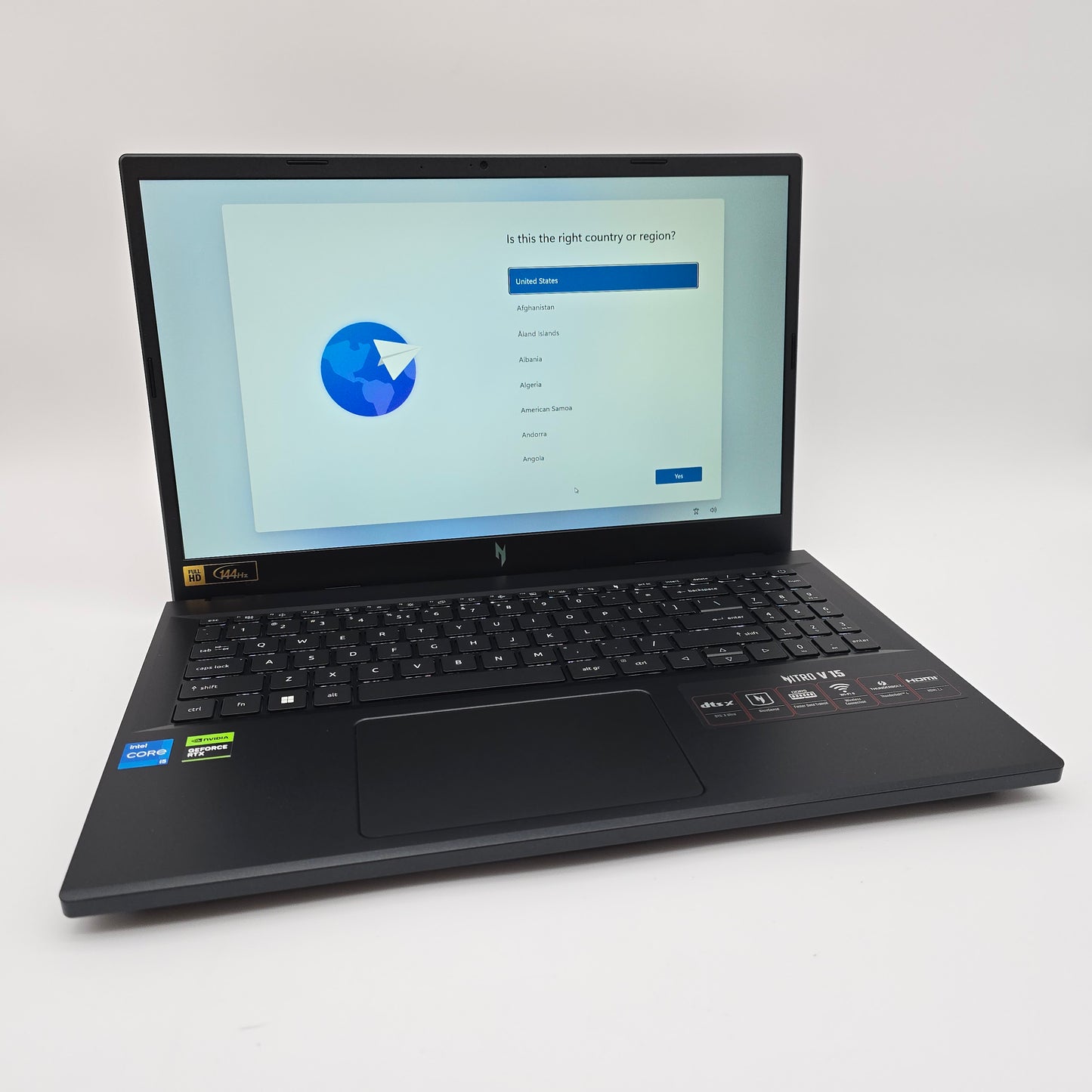 Acer Nitro V15, RTX 4050, Intel i5-13420H, 16GB DDR5, 144Hz Gaming Laptop