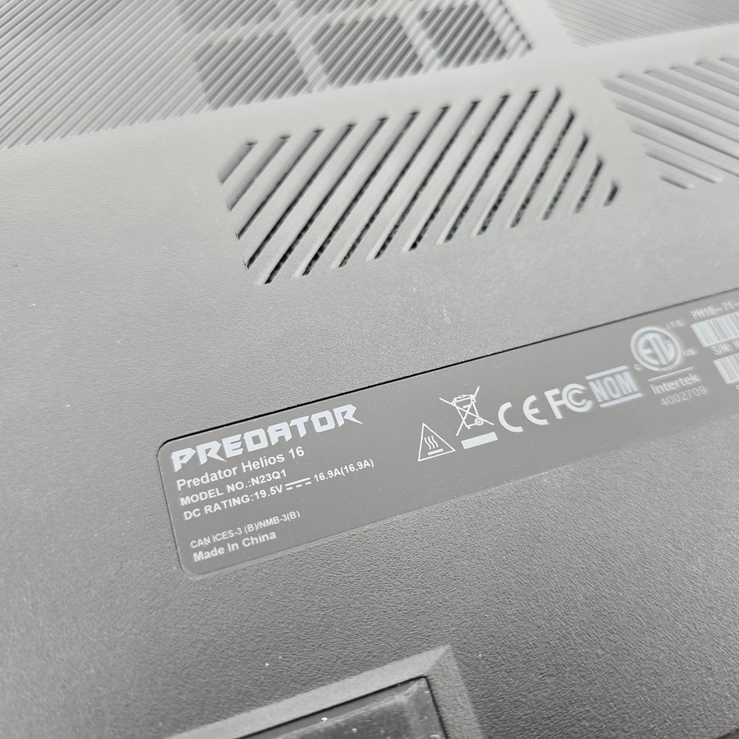 Acer Predator Helios 16, RTX 4080, Intel i9-13900HX, 32GB, 16" QHD+ 240Hz, High End Gaming Laptop