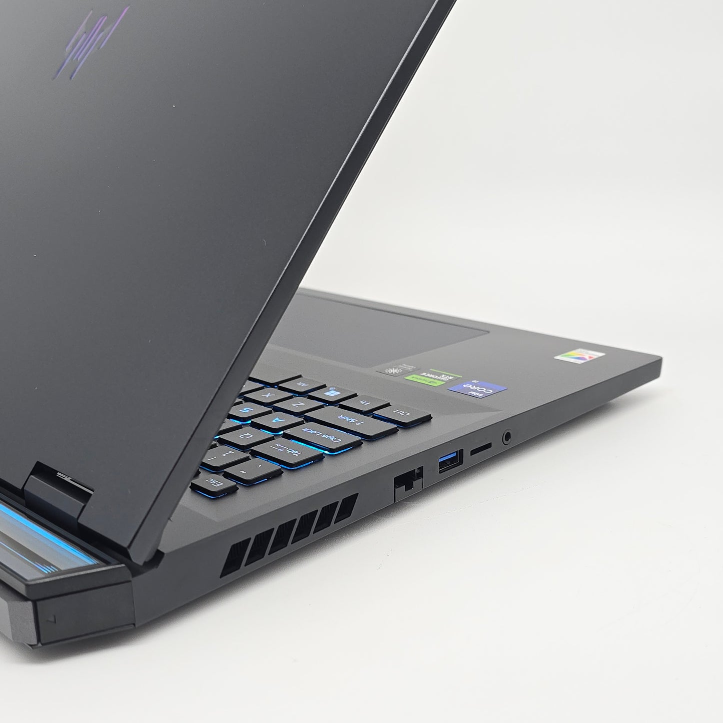 Acer Predator Helios 18 PH18-72, RTX 4090, Intel i9-14900HX, 32GB DDR5, 250Hz QHD+ Gaming Laptop