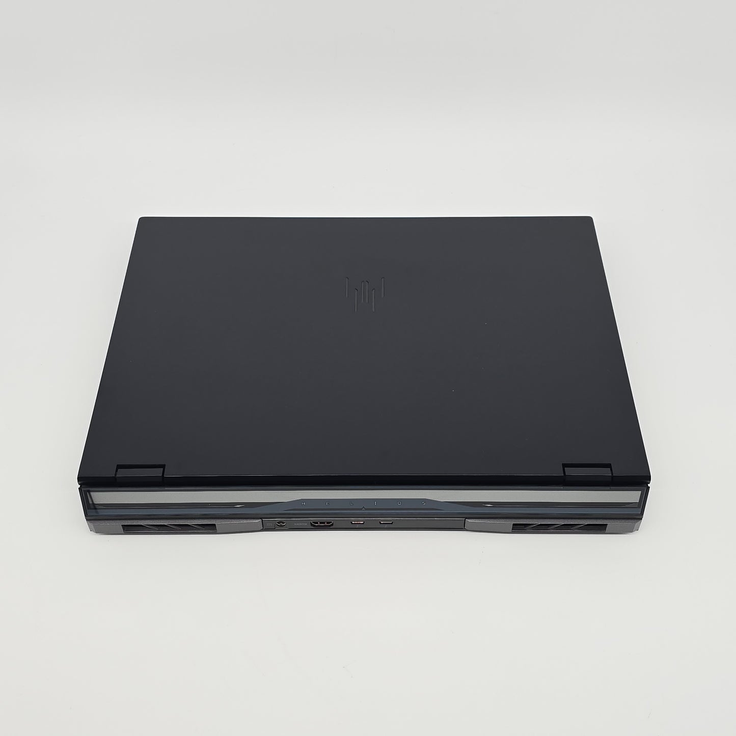 Acer Predator Helios 18 PH18-72, RTX 4090, Intel i9-14900HX, 32GB DDR5, 250Hz QHD+ Gaming Laptop