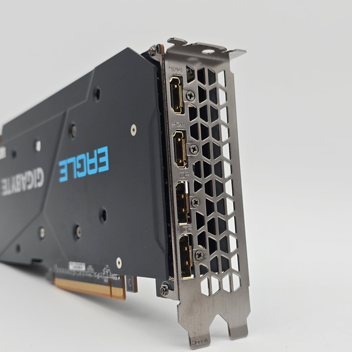RX 6700XT 12GB Gigabyte Eagle, AMD Radeon Gaming Graphics Card GPU