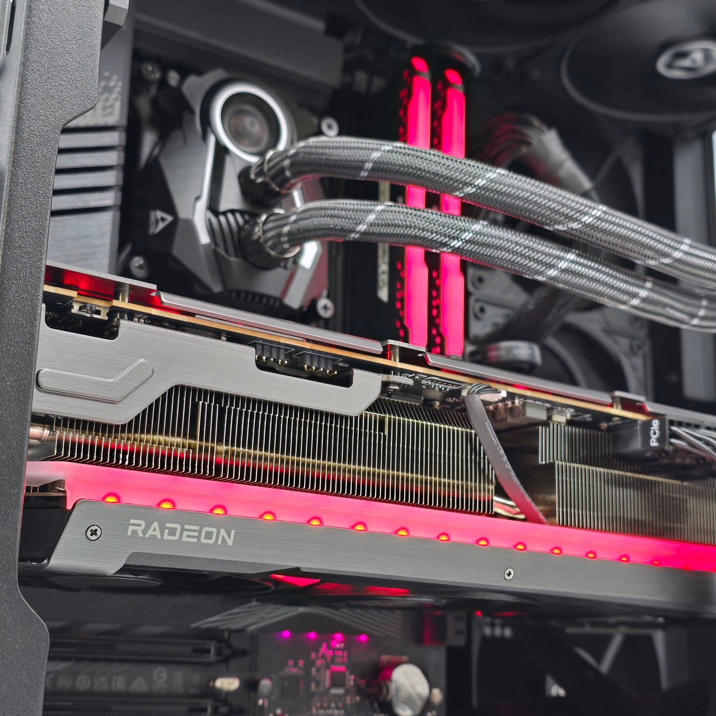 RX 7900XTX 24GB, Intel i9-14900K, 32GB RAM, 4TB NVMe, Custom Liquid Cooled Gaming PC
