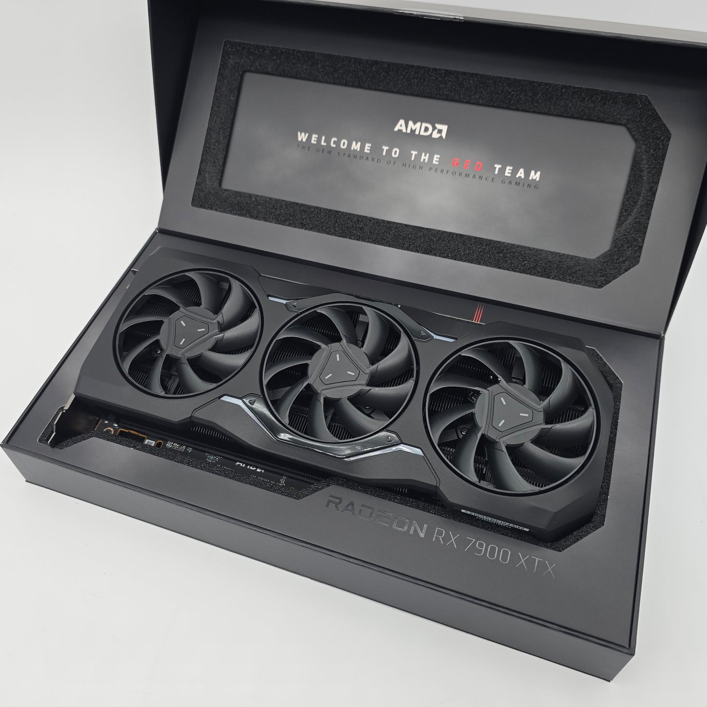 RX 7900XTX Reference Edition 24GB, AMD Radeon Gaming Graphics Card GPU