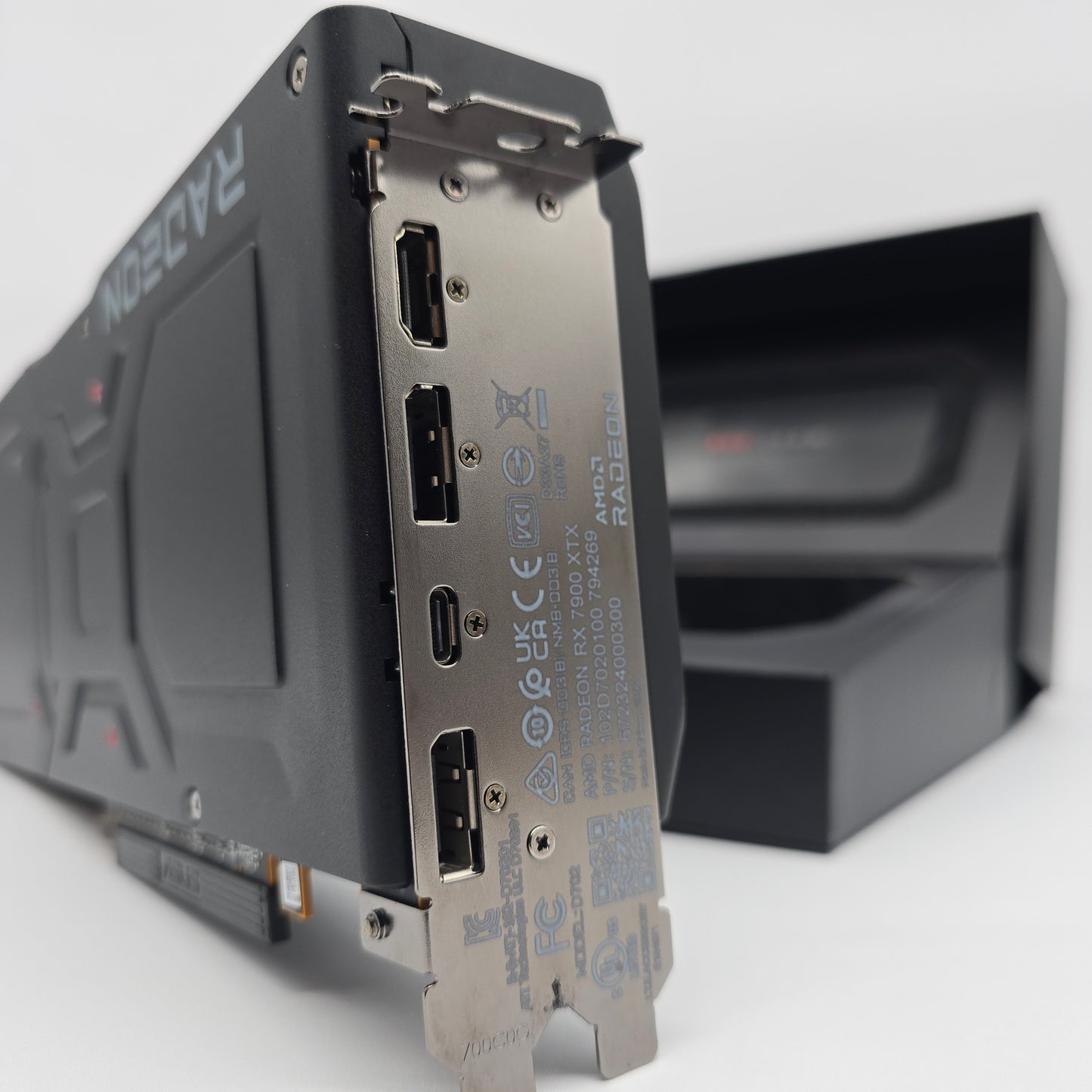 RX 7900XTX Reference Edition 24GB, AMD Radeon Gaming Graphics Card GPU