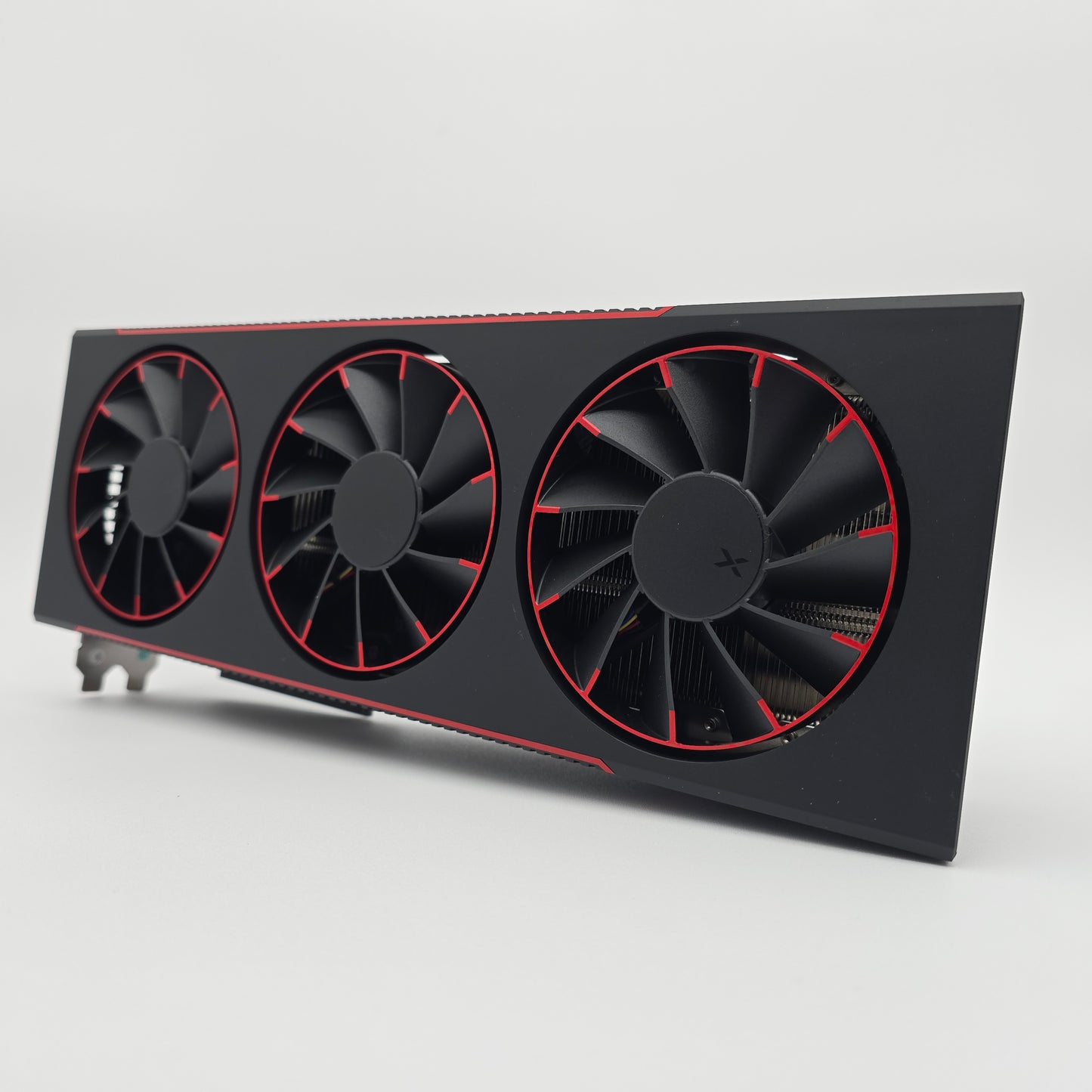RX 7900XTX XFX Mercury Mag Air Limited Edition 24GB, AMD Gaming Graphics Card GPU