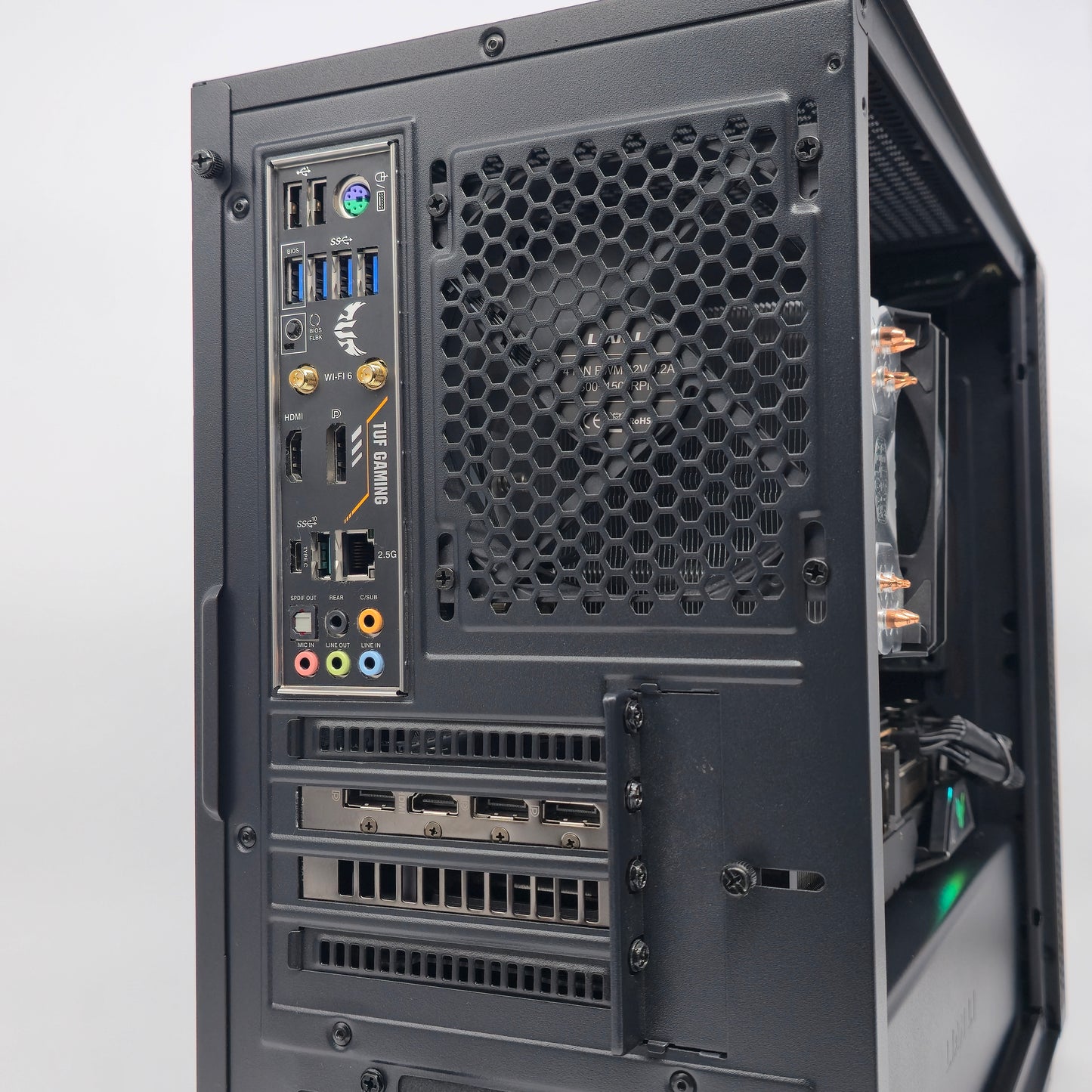 RX 6700 XT, Ryzen 5 5600X, 64GB DDR4 RAM, Lian Li Gaming PC