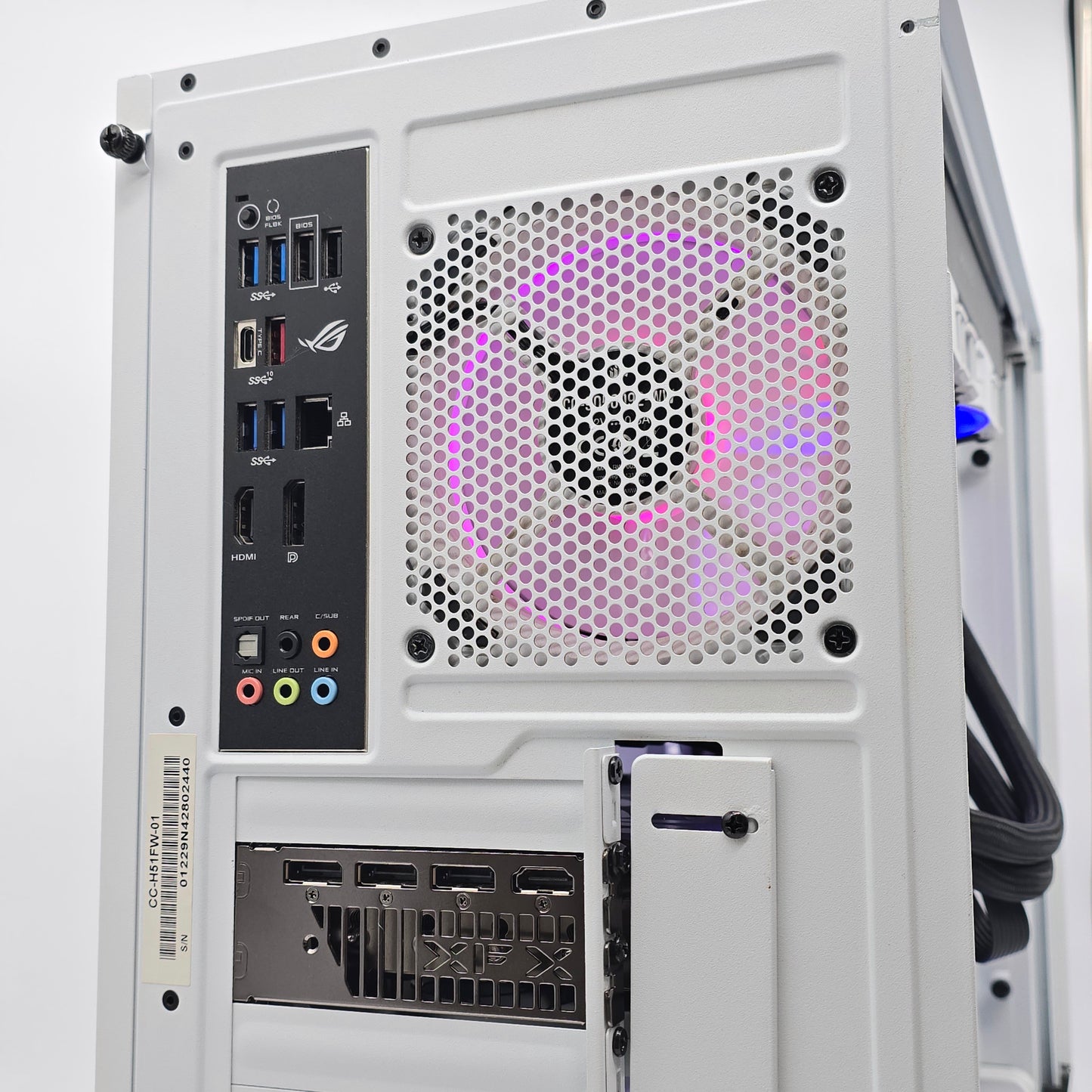 RX 7900 XT, Ryzen 7 5700X, 32GB RAM, 2TB Custom White Liquid Cooled Gaming PC