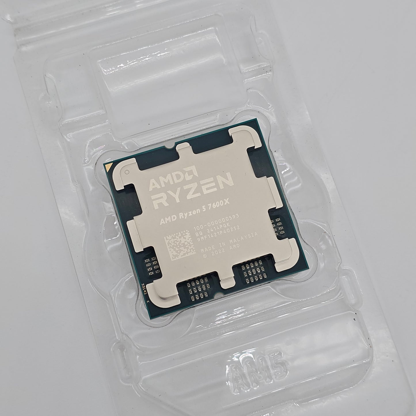 AMD Ryzen 5 7600X, 6-Core, 12-Thread Unlocked Desktop Processor, Socket AM5