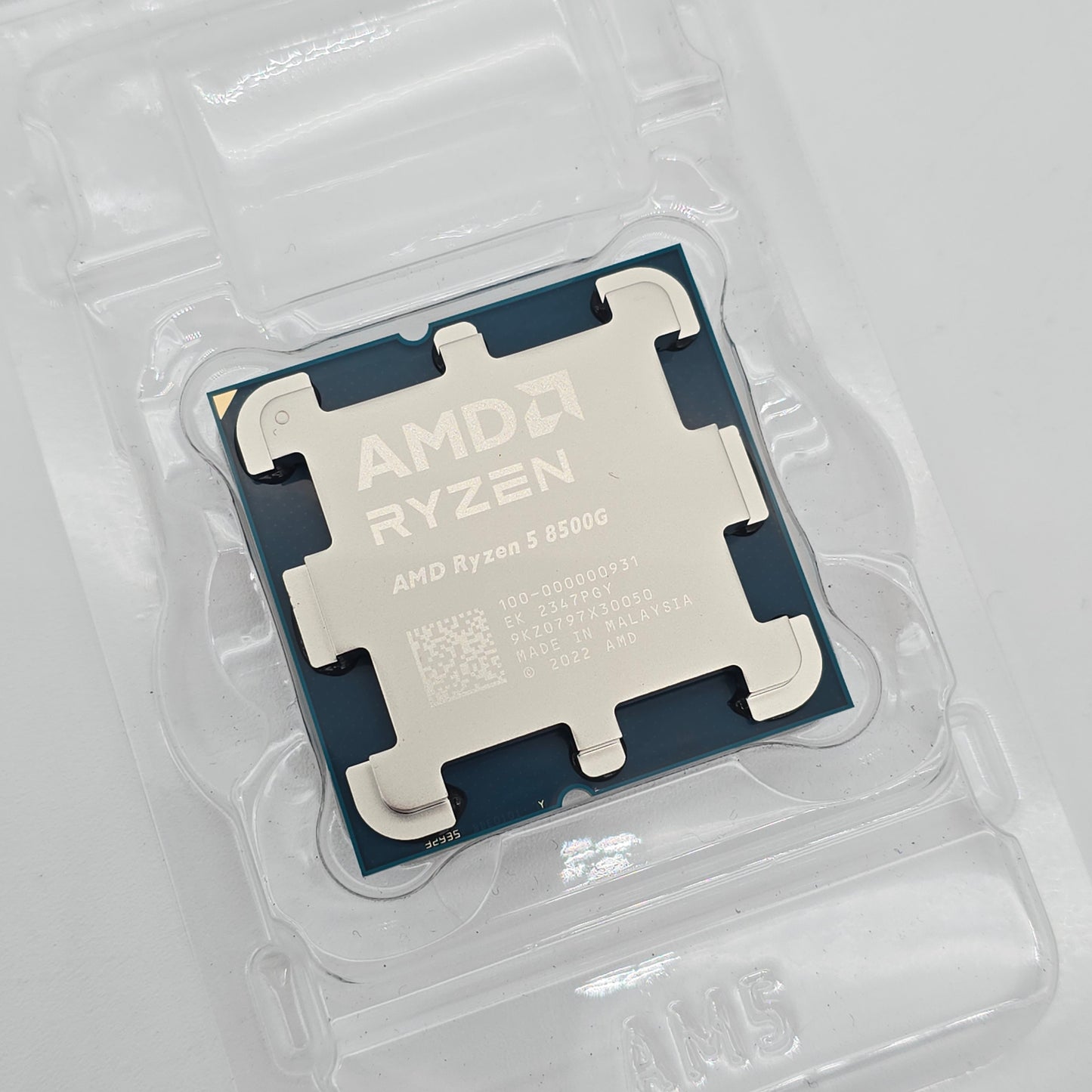 AMD Ryzen 5 8500G, 6-Core, 12-Thread Desktop Processor w/ Integrated Graphics AM5