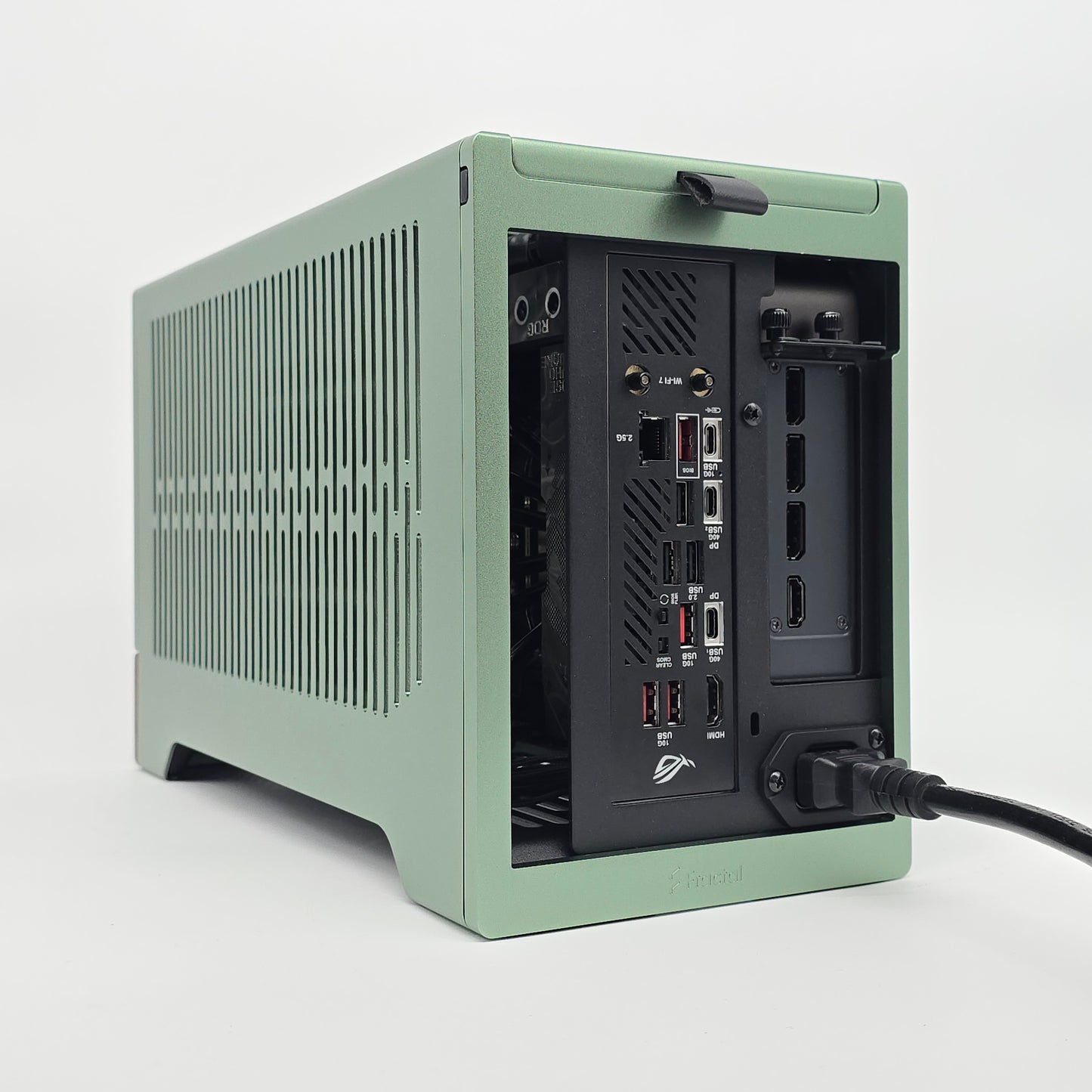 RTX 5090, Ryzen 9800X3D, 64GB DDR5, 4TB NVMe, Custom Fractal Terra Jade Mini-ITX Gaming PC