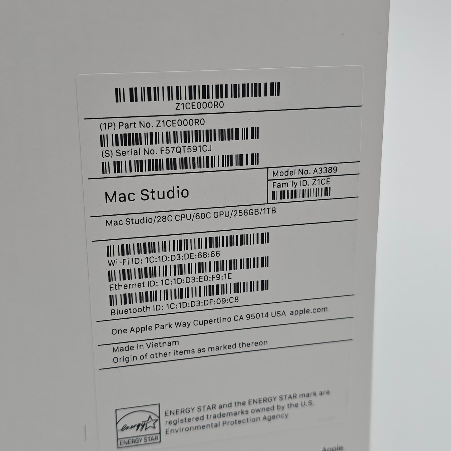 Apple Mac Studio M3 Ultra, 256GB RAM, 1TB SSD, 28C CPU, 60C GPU