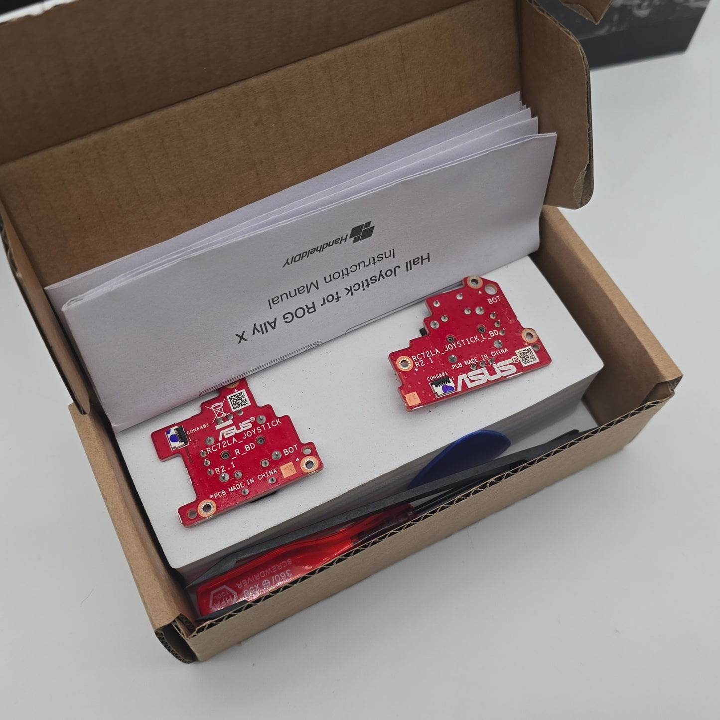 ASUS ROG ALLY X 1TB, TMR Hall Effect Joysticks, 24GB, 120Hz 7" Handheld Gaming PC Console