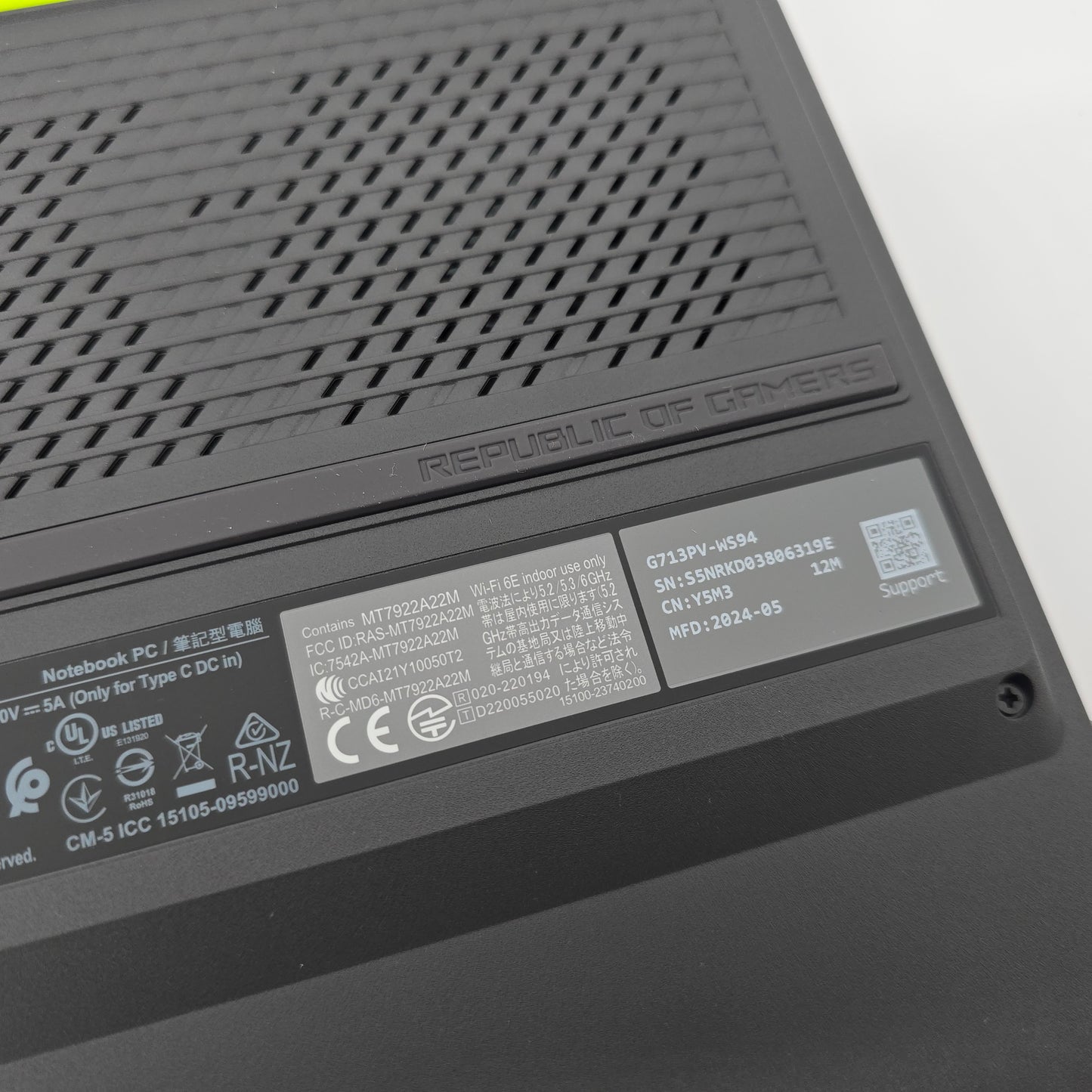 ASUS ROG STRIX G17, RTX 4060, Ryzen 9 7945HX, 16GB DDR5, 1TB, QHD 240Hz Gaming Laptop