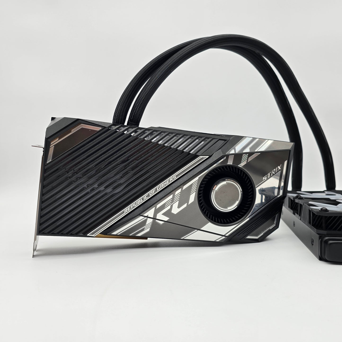 RTX 4090 ASUS ROG STRIX LC 24GB, NVIDIA Gaming Graphics Card GPU, AIO Liquid Cooled