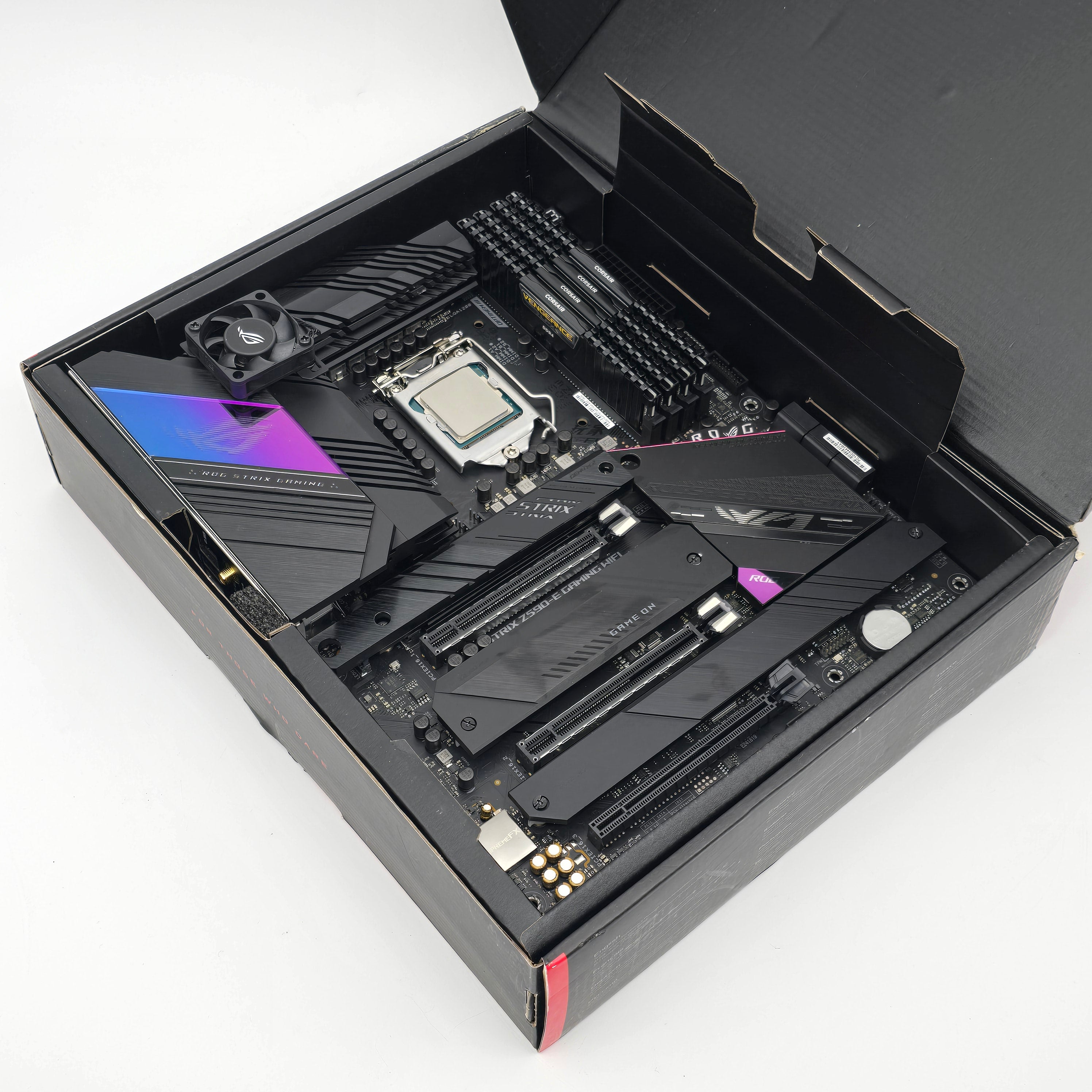 ROG Z590-E GAMING WIFI ＋ Core i7 11700K ROG STRIX Z590-E GAMING WIFI