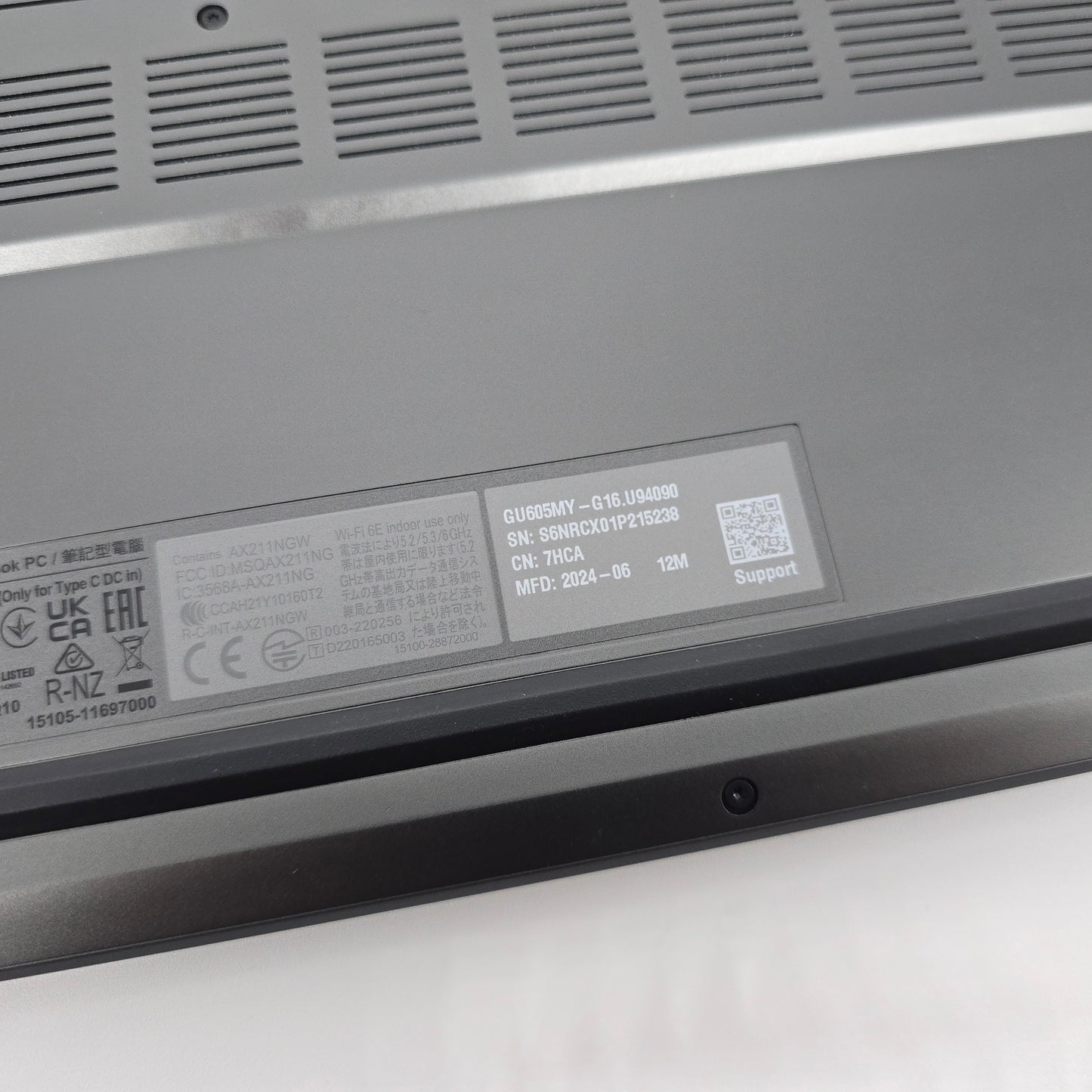 ROG Zephyrus G16 OLED, RTX 4090, Intel Ultra i9-195H, QHD+ 240Hz, 2TB, 32GB DDR5, Gaming Laptop