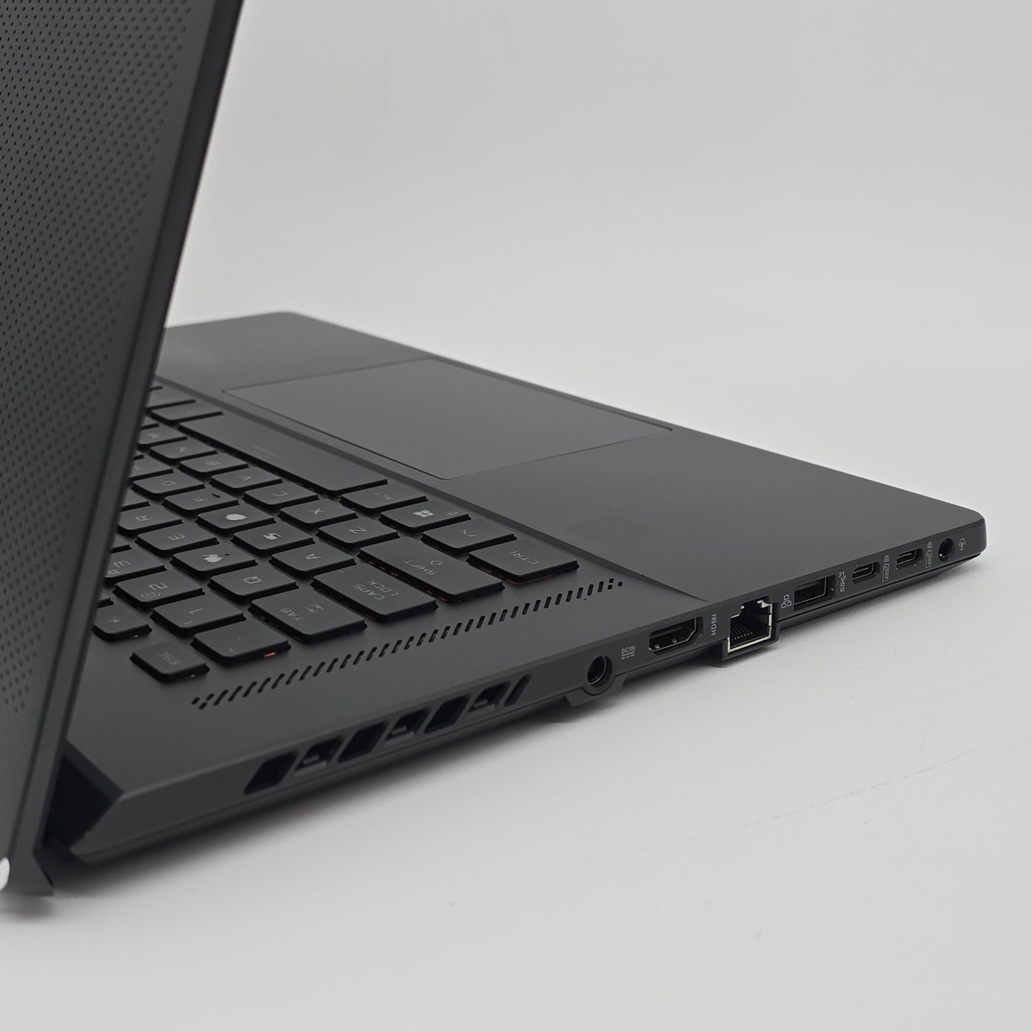 ASUS ROG Zephyrus G15, RTX 3070, Ryzen 9 5900HS, 16GB RAM, QHD 165Hz Gaming Laptop