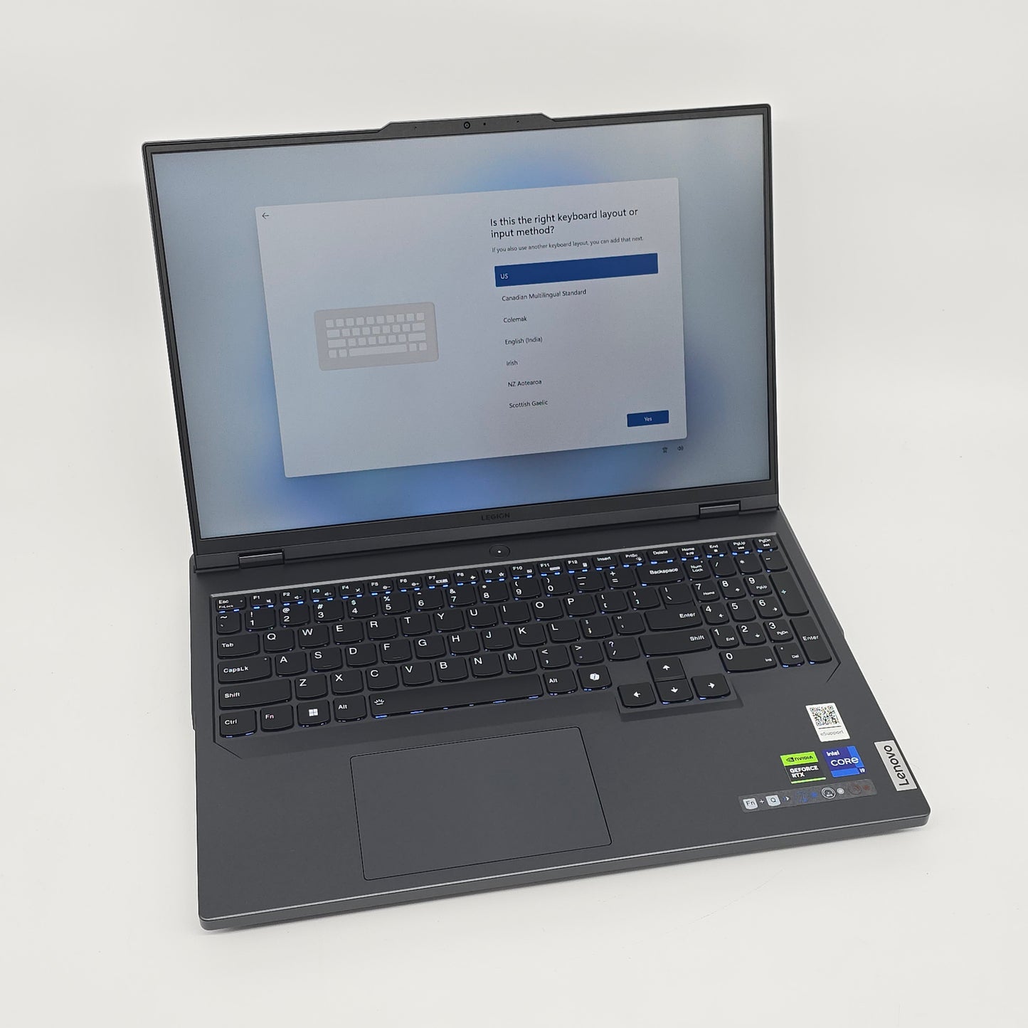 Lenovo Legion Pro 5, Intel i9-14900HX, RTX 4060, 16GB DDR5, QHD+ 165Hz, Gaming Laptop 15.6"