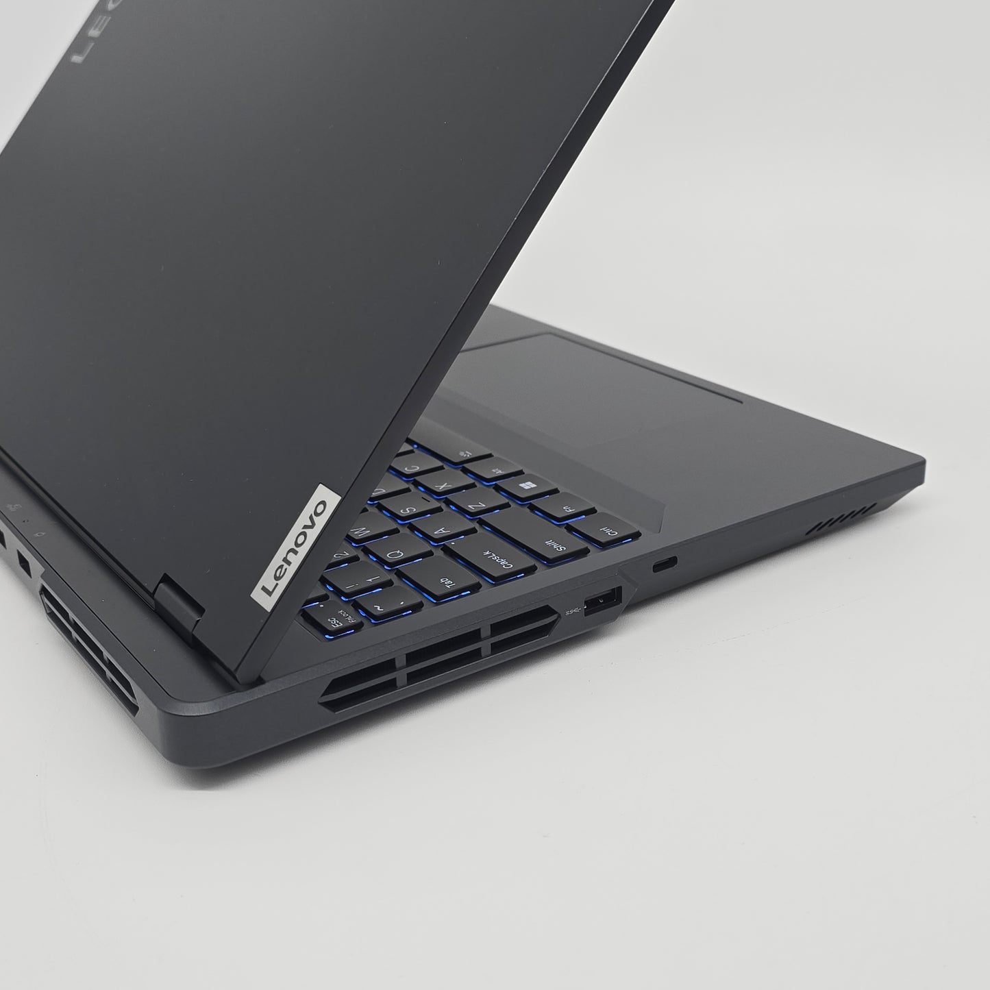 Lenovo Legion Pro 5, Intel i9-14900HX, RTX 4060, 16GB DDR5, QHD+ 165Hz, Gaming Laptop 15.6"