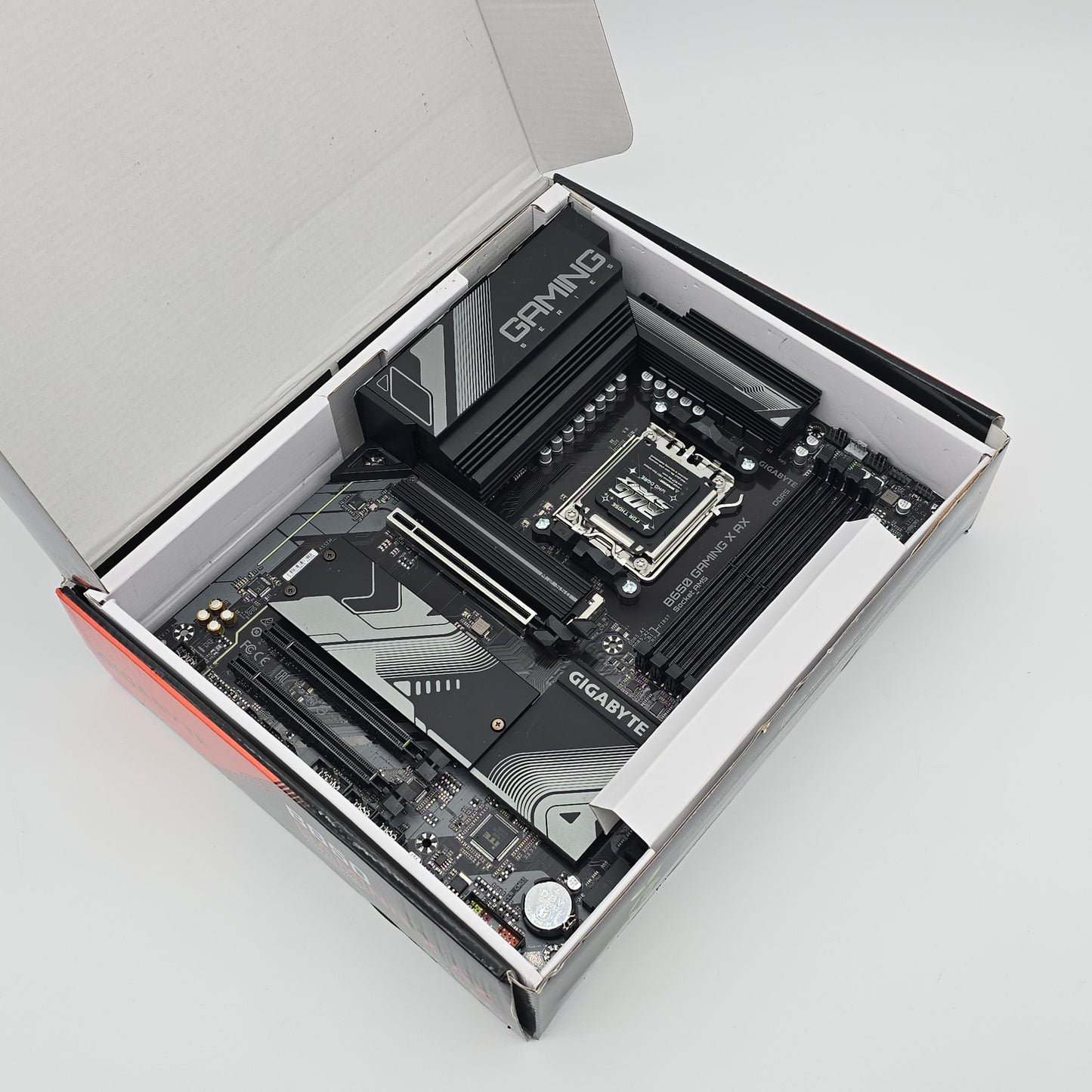 Gigabyte B650 Gaming X AX Gaming Motherboard, WiFi, Socket AM5 AMD