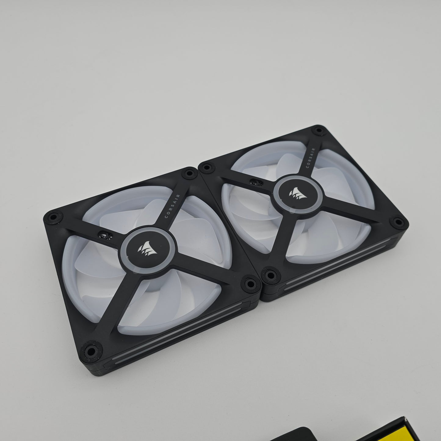 Corsair QX120 120mm RGB PC Fans, Corsair iCue Link