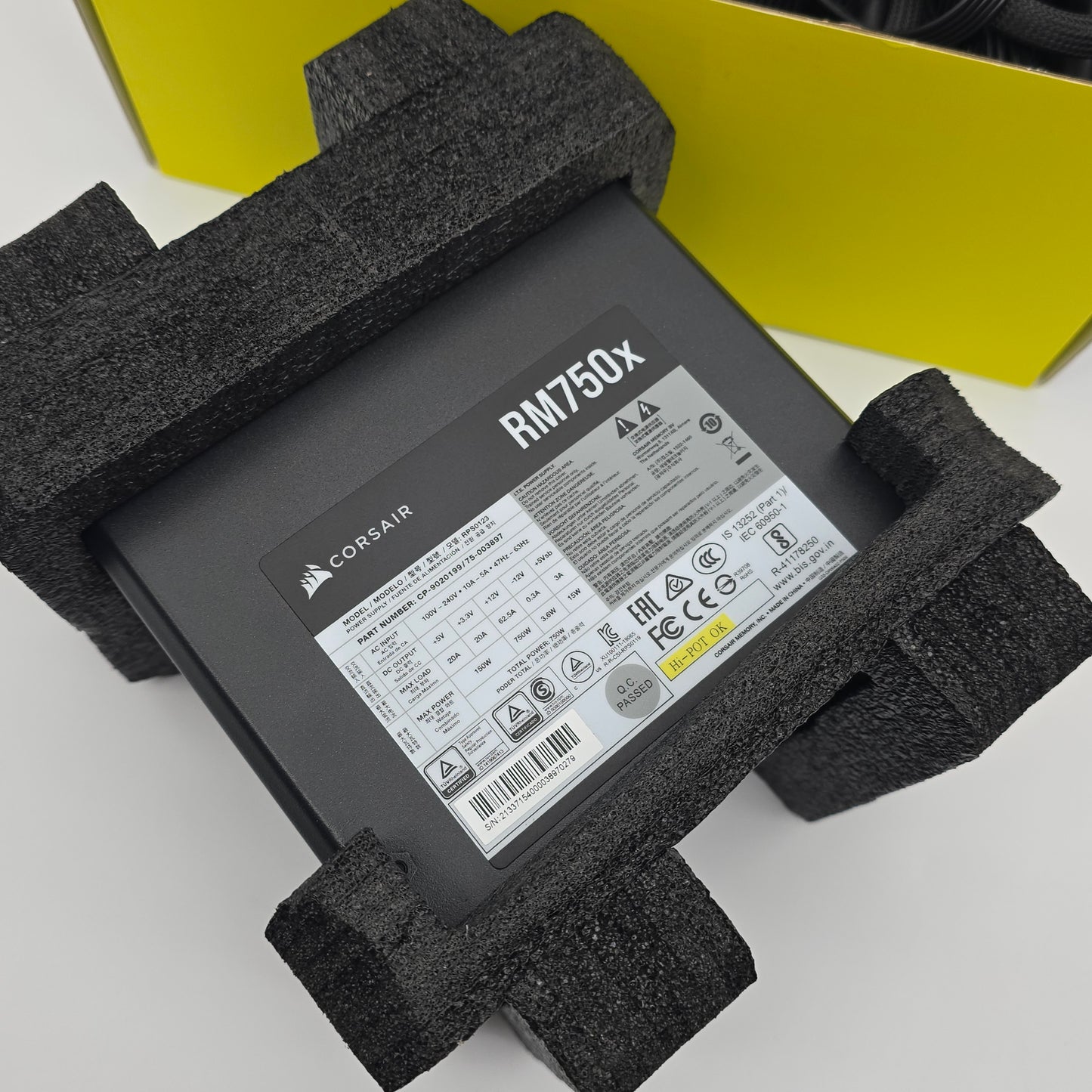 Corsair RM750x Gaming Power Supply PSU for Desktop PC, 750W, Fully Modular, 80+ Gold