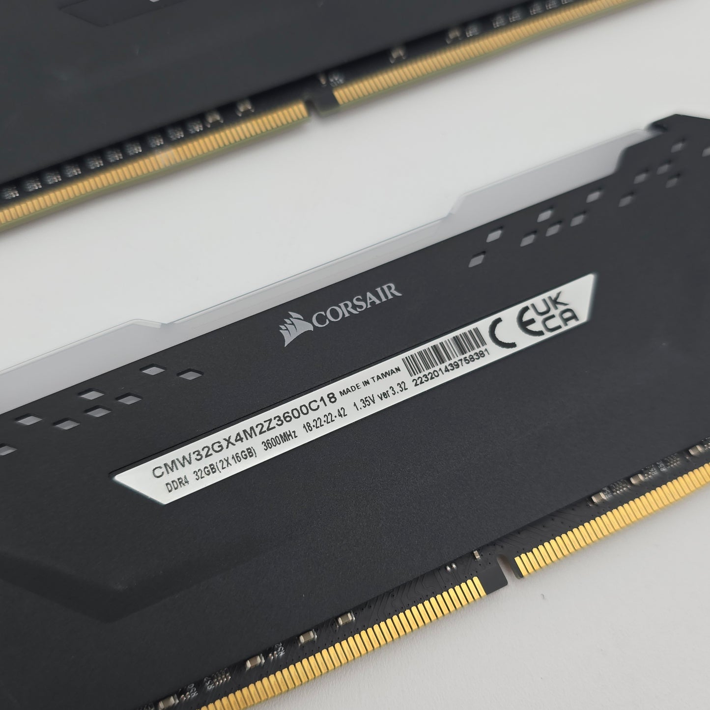 Corsair Vengeance RGB Pro 32GB DDR4, 3600MHz, 2x16GB, CL18-22-22-42, Black