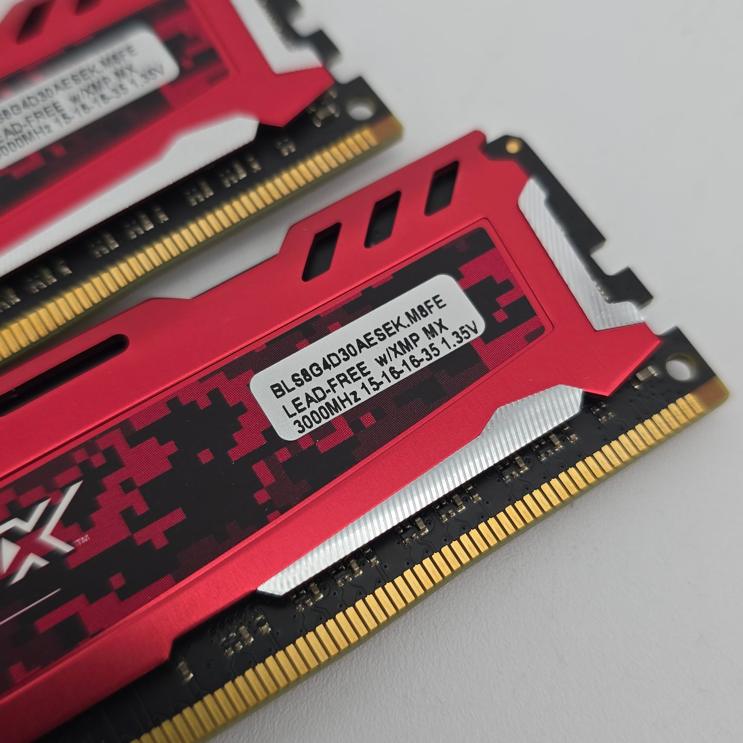 16GB DDR4 RAM 3000MHz, 2x8GB Ballistix Red CL15-16-16-35